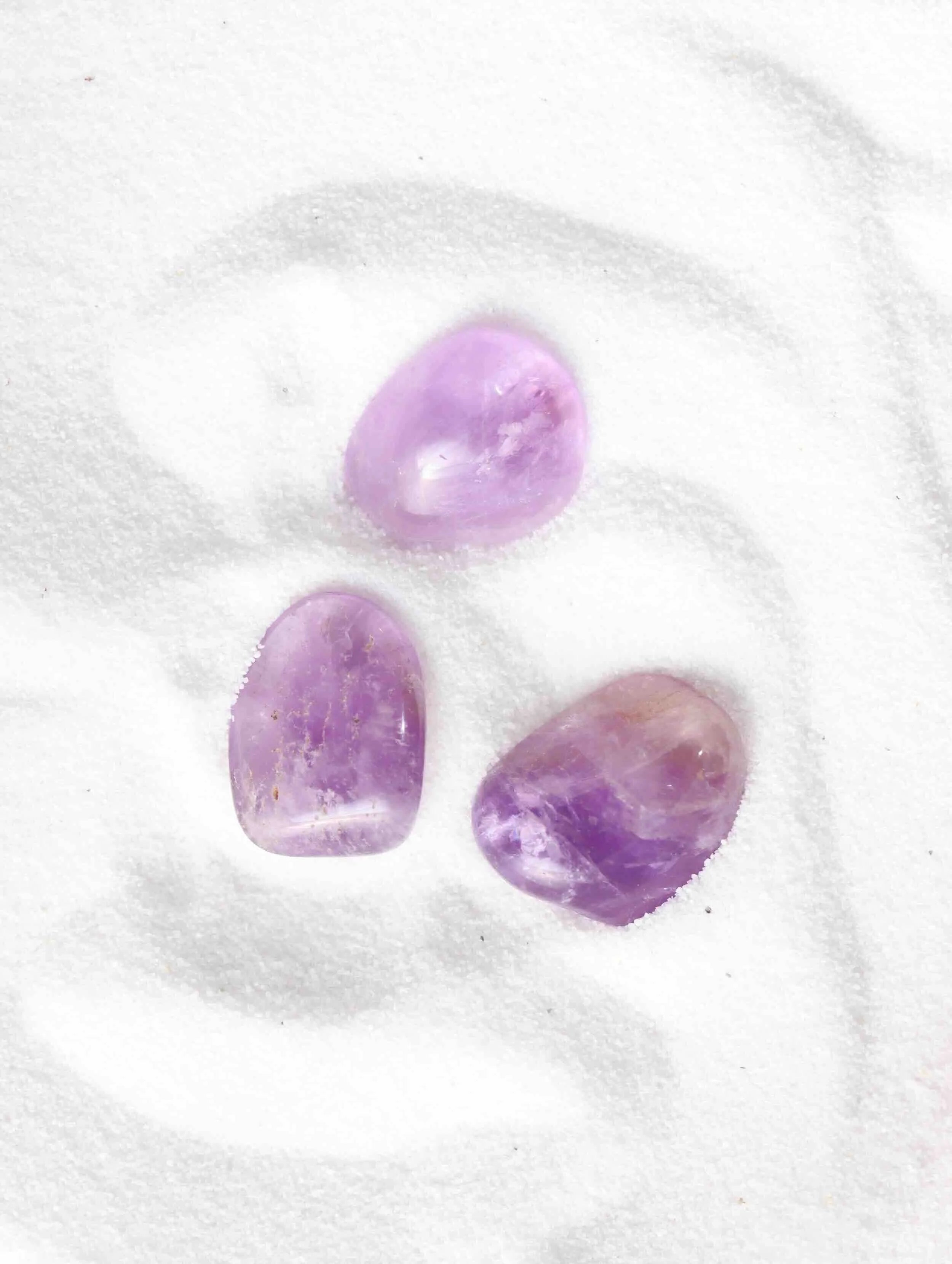 Amethyste | Pierre pour se detendre et se reconnecter | SOLYA | Bijoux, pierres, cristaux & minéraux en Belgique | Ethique et naturel