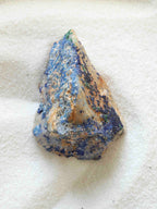 Azurite sur roche mère - Pierre pour l'élévation de l'esprit - SOLYA - Bijoux, Cristaux et mineraux en Belgique - Boutique de pierres naturelles et ethiques