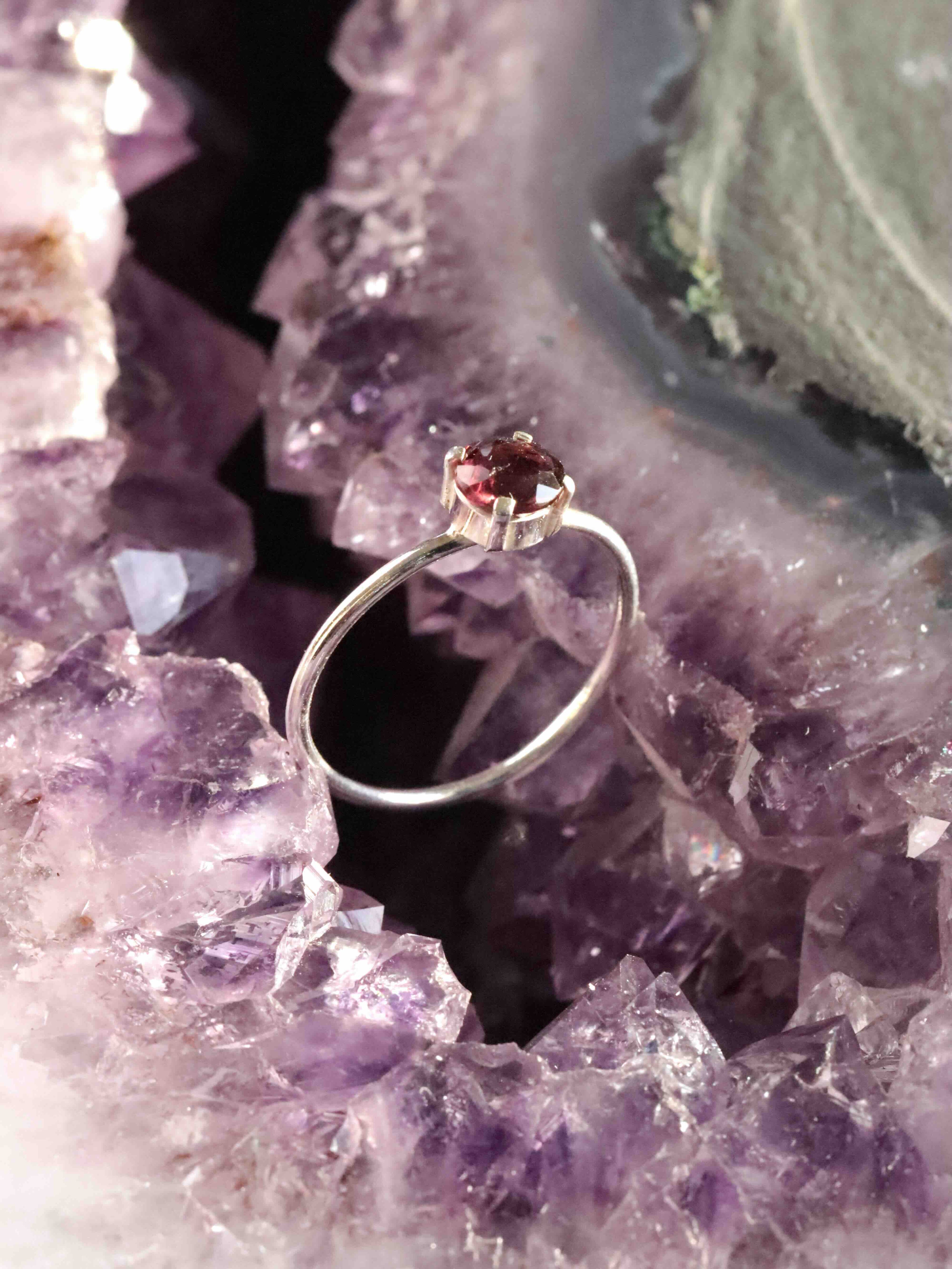 Bague Tourmaline rose foncée & Argent 925 | Guérir & Pardonner