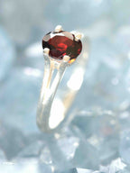 Bague Grenat rouge du Brésil éthique & Argent 925 - Pierre pour la force & la joie - SOLYA - Bijoux, Cristaux et mineraux en Belgique - Boutique de pierres naturelles et ethiques