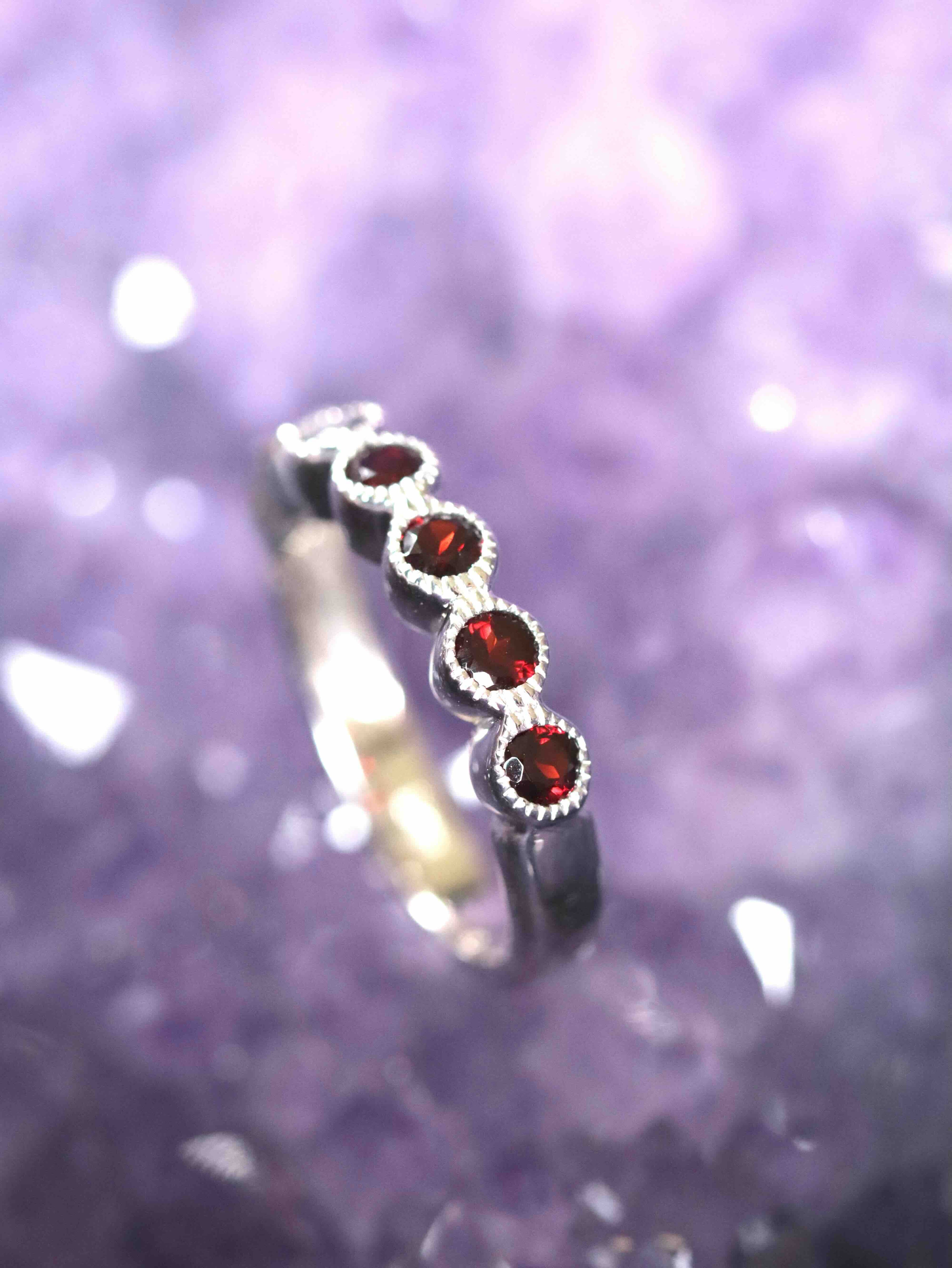 Bague Grenats & Argent 925 - Pierre pour la force & la joie - SOLYA - Bijoux, Cristaux et mineraux en Belgique - Boutique de pierres naturelles et ethiques