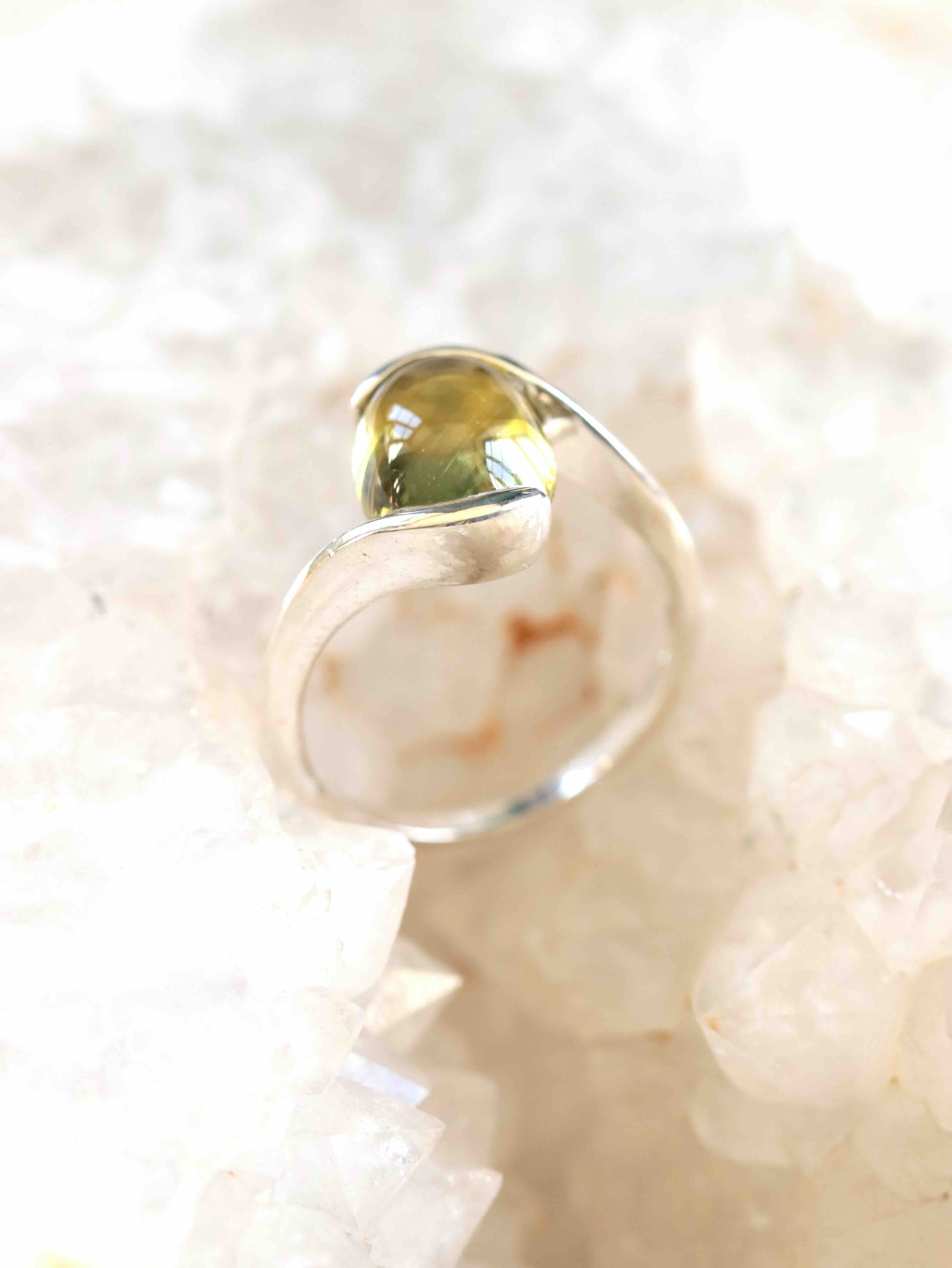 Bague Heliodore du Brésil & Argent 925 - Pierre pour l'épanouissement solaire - SOLYA - Bijoux, Cristaux et mineraux en Belgique - Boutique de pierres naturelles et ethiques