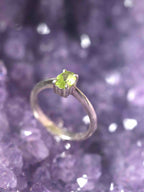 Bague Péridot & Argent 925 du Brésil - Pierre pour la réduction du stress - SOLYA - Bijoux, Cristaux et mineraux en Belgique - Boutique de pierres naturelles et ethiques