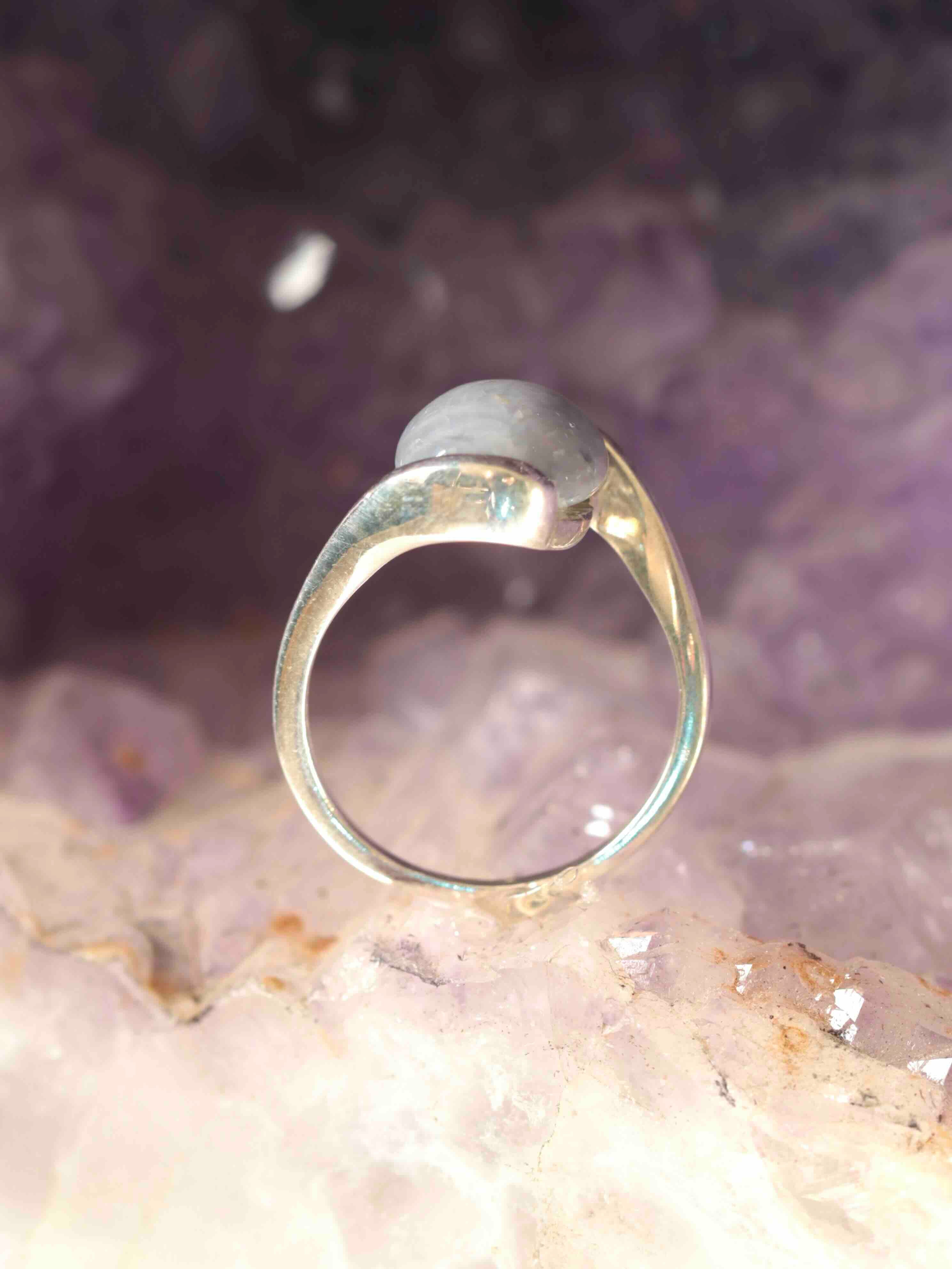 Bague Saphir & Argent 925 - Pierre pour méditer & s'élever - SOLYA - Bijoux, Cristaux et mineraux en Belgique - Boutique de pierres naturelles et ethiques