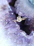 Bague Topaze incolore du Brésil & Argent 925 - Pierre pour retrouver son étincelle  - SOLYA - Bijoux, Cristaux et mineraux en Belgique - Boutique de pierres naturelles et ethiques