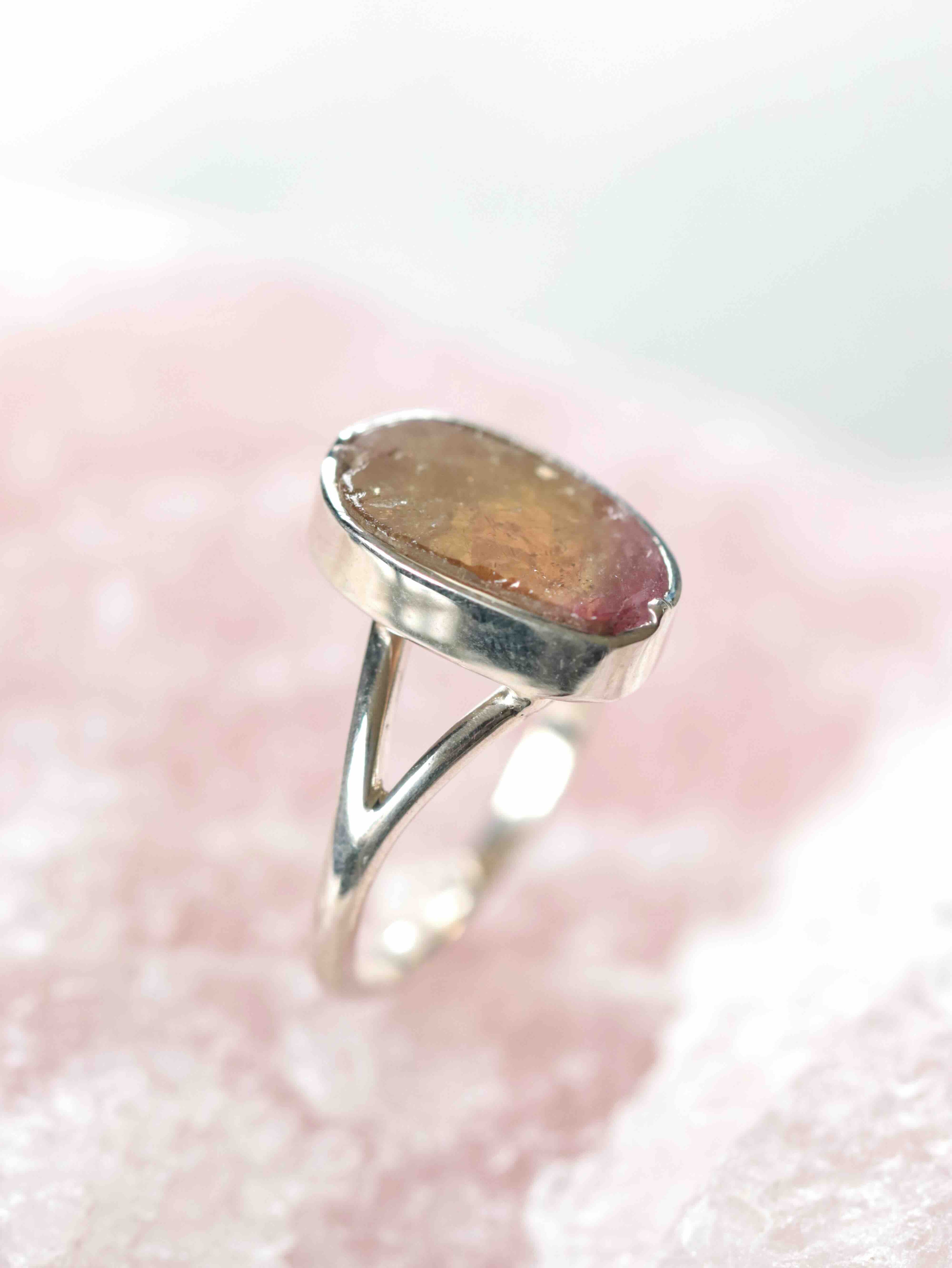 Bague Tourmaline multicolore et Argent 925 | Pierre pour la confiance sereine et l'ouverture | SOLYA | Bijoux, Cristaux et mineraux en Belgique | Boutique de pierres naturelles et ethiques