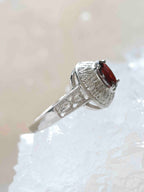 Bague granulée Grenat rouge du Brésil & Argent 925 - Pierre pour la force & la joie - SOLYA - Bijoux, Cristaux et mineraux en Belgique - Boutique de pierres naturelles et ethiques