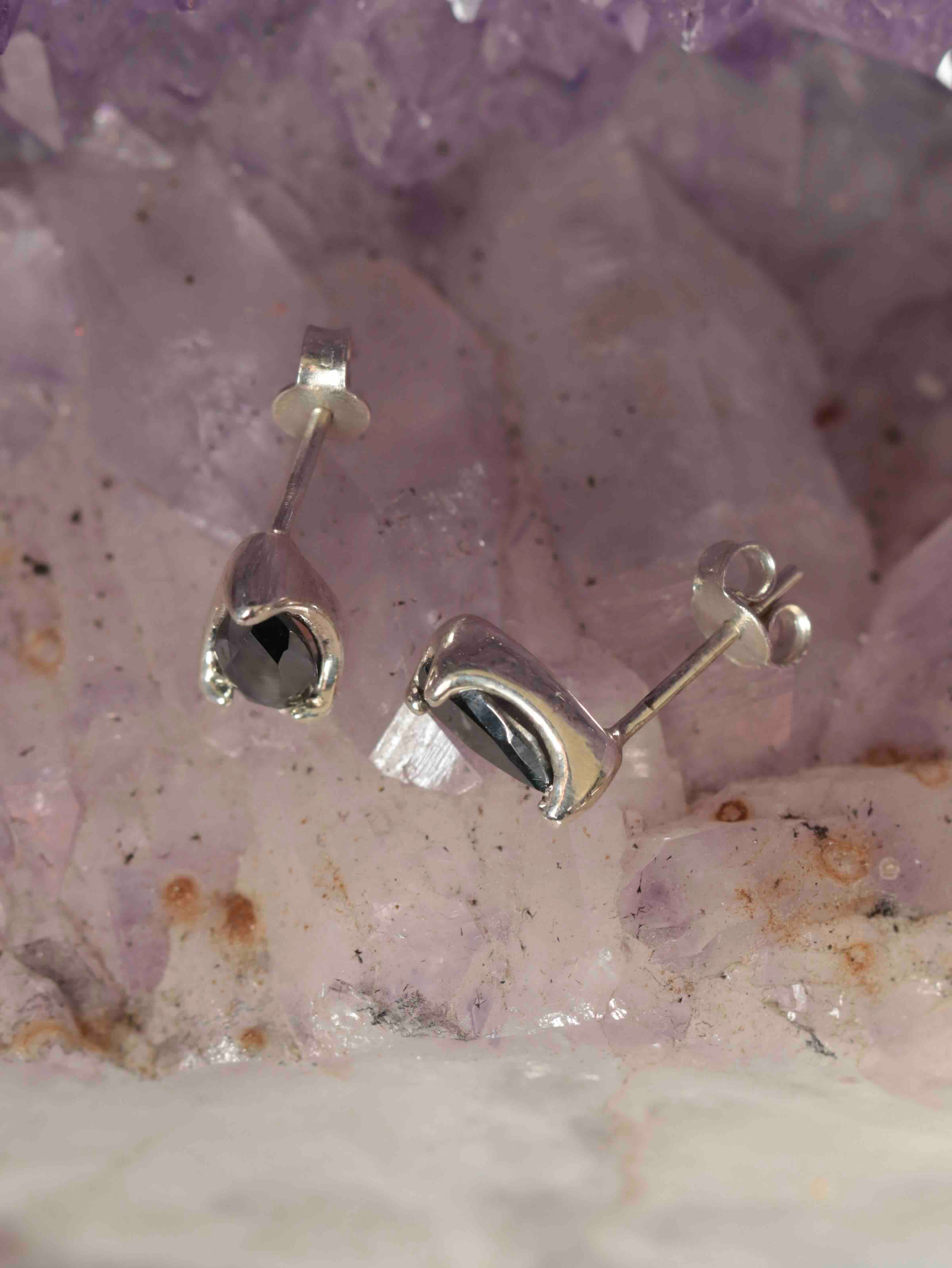 Boucle d'oreille Hématites & Argent 925 - Pierre pour la force & la détermination - SOLYA - Bijoux, Cristaux et mineraux en Belgique - Boutique de pierres naturelles et ethiques