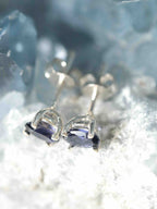 Boucle d'oreille Iolite & Argent 925 - Pierre pour le voyage intérieur - SOLYA - Bijoux, Cristaux et mineraux en Belgique - Boutique de pierres naturelles et ethiques