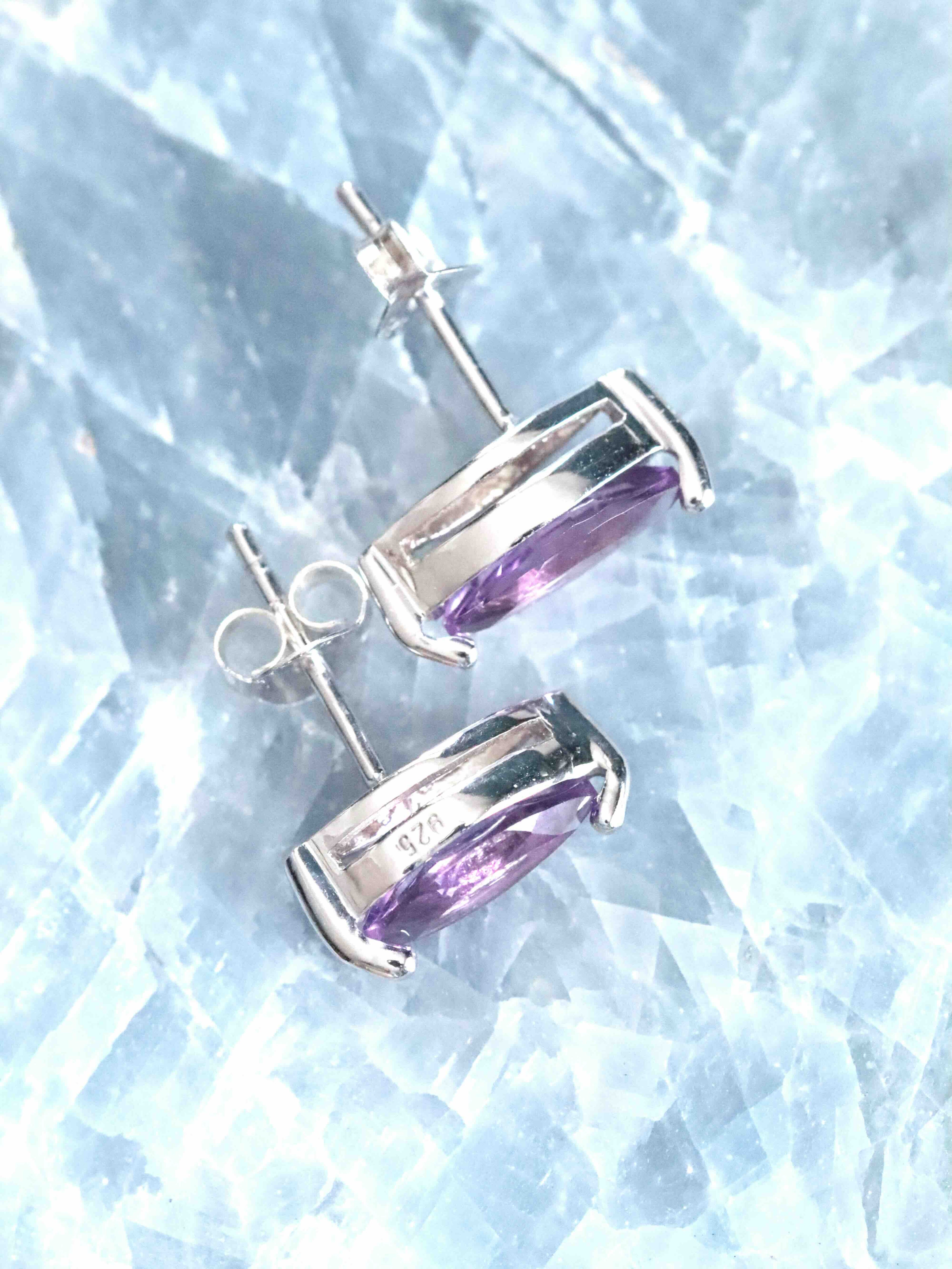 Boucles d'oreilles en Améthyste et Argent 925 | Pierre pour se détendre et se reconnecter | SOLYA | Boutique belge de bijoux, cristaux et minéraux | Eshop de pierres éthiques et naturelles