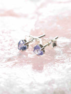 Boucles d'oreilles Tanzanite et Argent 925 | Pierre pour la creation et le potentiel | SOLYA | Bijoux, Cristaux et mineraux en Belgique | Boutique de pierres naturelles et ethiques
