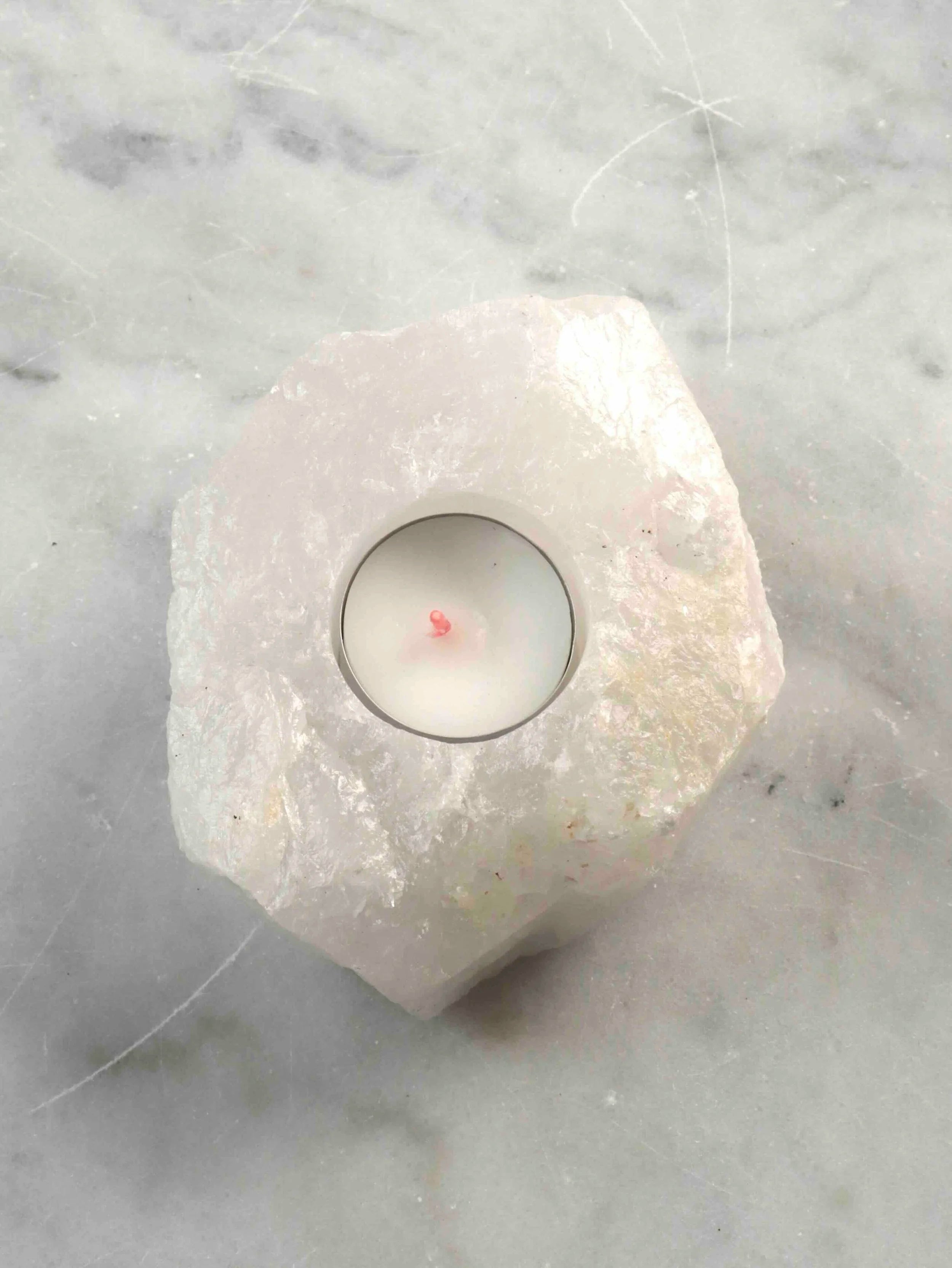 Bougeoir Cristal de Roche | Pierre pour se recentrer sur son intention | SOLYA | Bijoux, pierres, cristaux & minéraux en Belgique | Ethique et naturelle