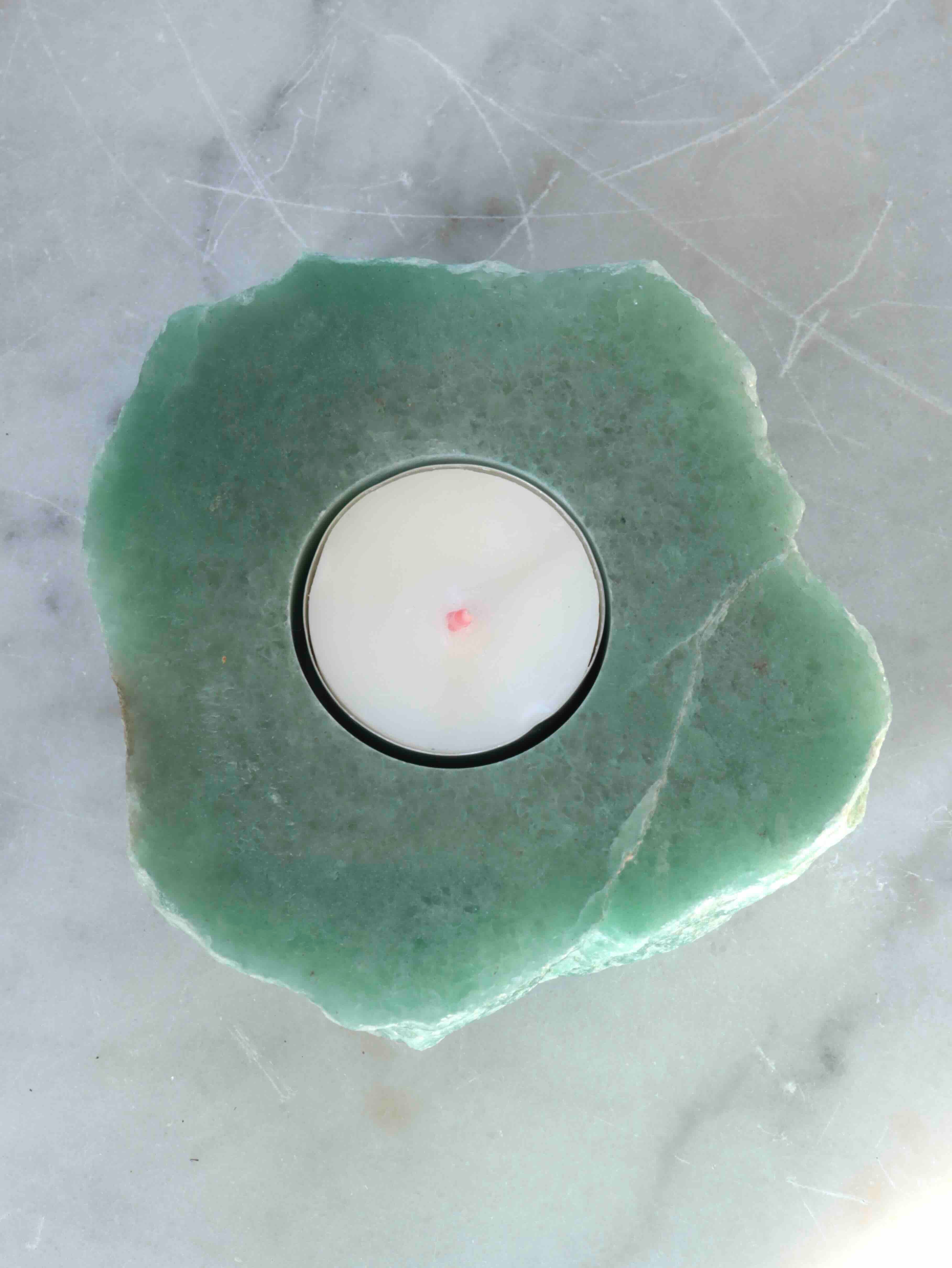 Bougeoir en Aventurine - Pierre pour avancer avec confiance - SOLYA - Bijoux, Cristaux et mineraux en Belgique - Boutique de pierres naturelles et ethiques