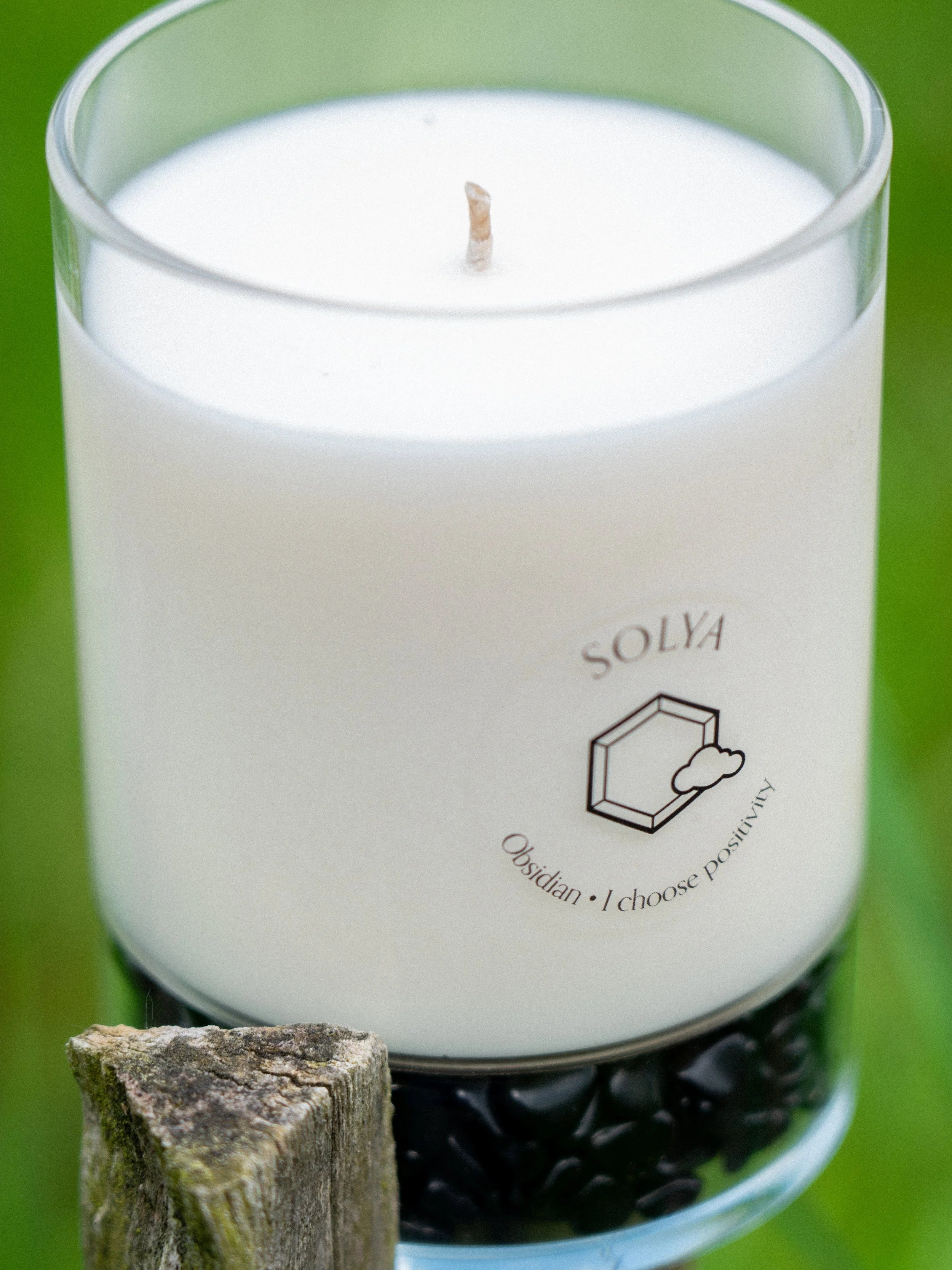 Bougie en Obsidienne | Pierre pour voir le positif | SOLYA | Bijoux, Cristaux & Minéraux | Boutique de pierres naturelles & éthiques belge | EShop de lithothérapie