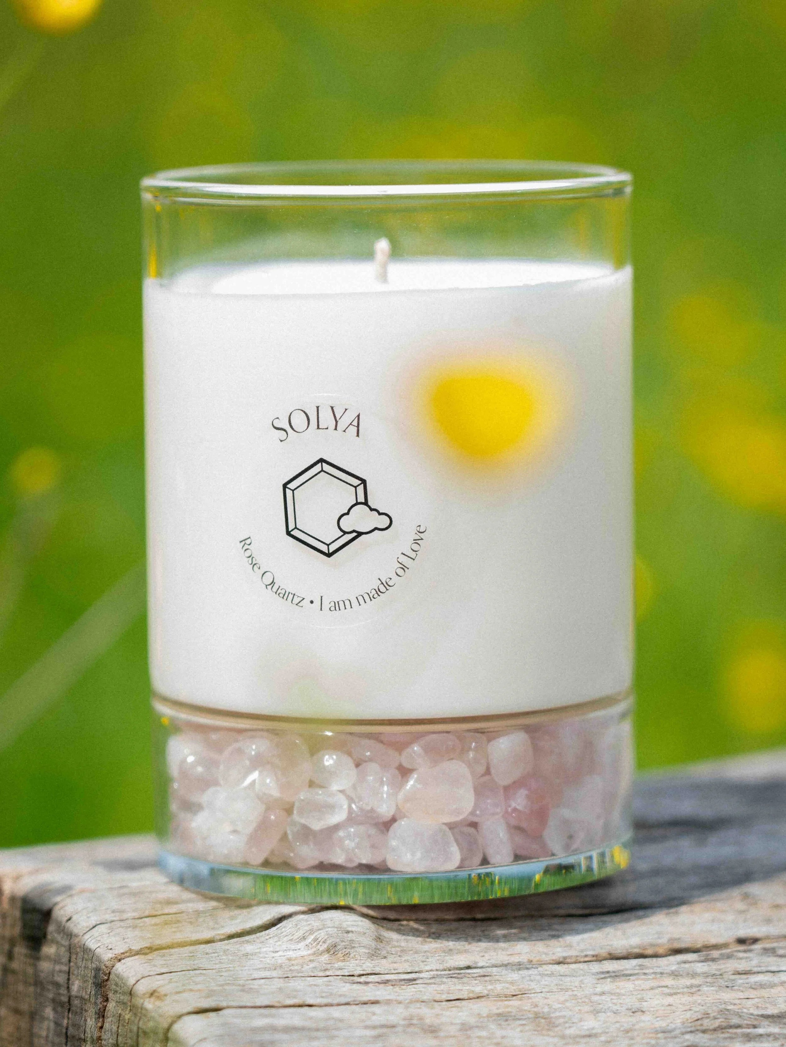 Bougie Quartz rose | Bougie SOLYA pour l'Amour & la Douceur | Pierres naturelles & éthiques en Belgique | Boutique de bijoux, cristaux & minéraux en ligne