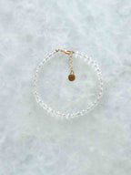 Bracelet en Cristal de Roche avec fermoir en plaqué or, bijou d'intention pour se recentrer – SOLYA