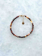 Bracelet en Jaspe Mookaïte avec fermoir en plaqué or, bijou d'intention pour la connaissance et l'acceptation de soi – SOLYA