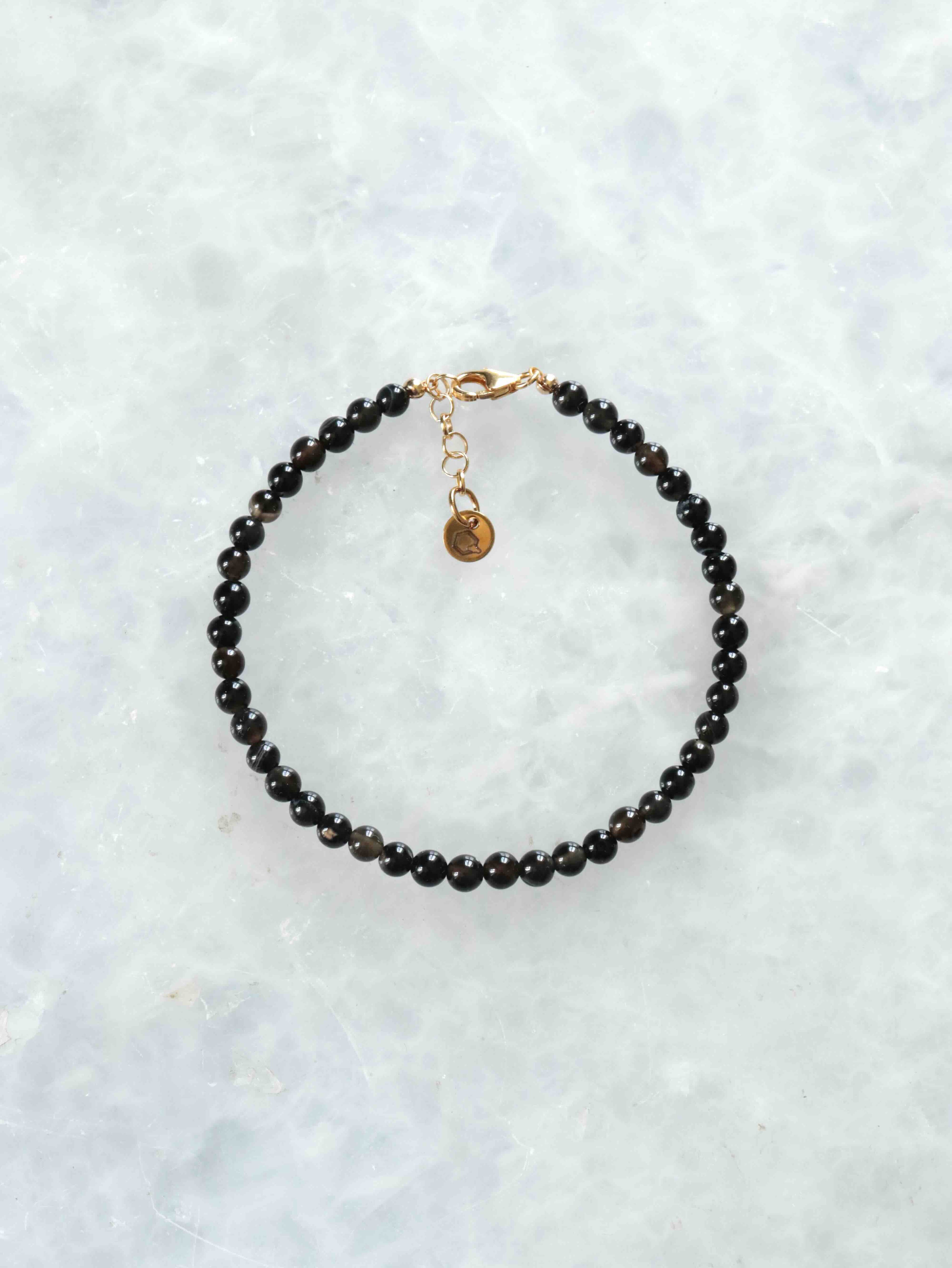 Bracelet en Onyx avec fermoir en plaqué or, bijou d'intention pour supprimer les énergies négatives – SOLYA