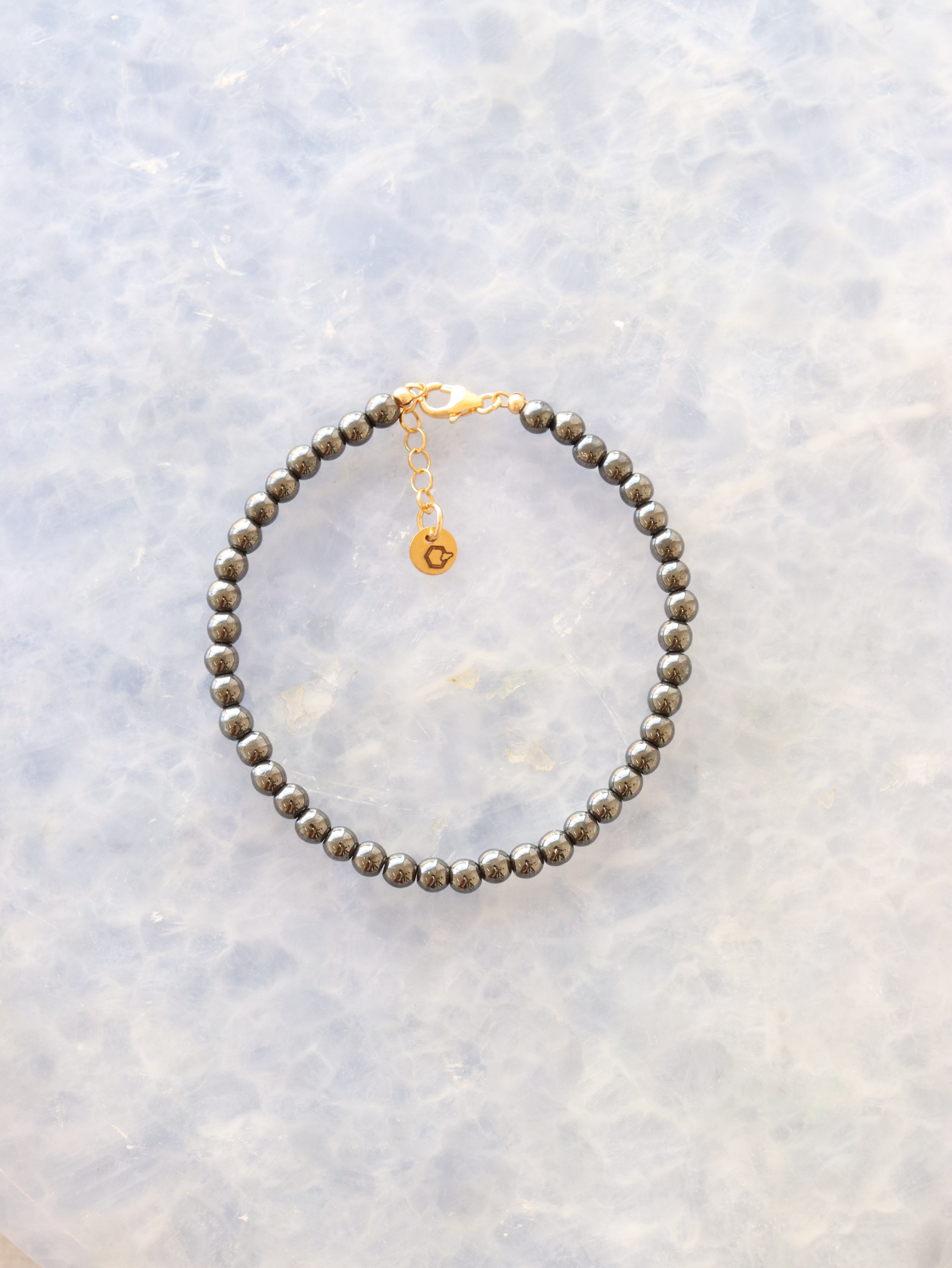 Bracelet Hématite | Force & détermination