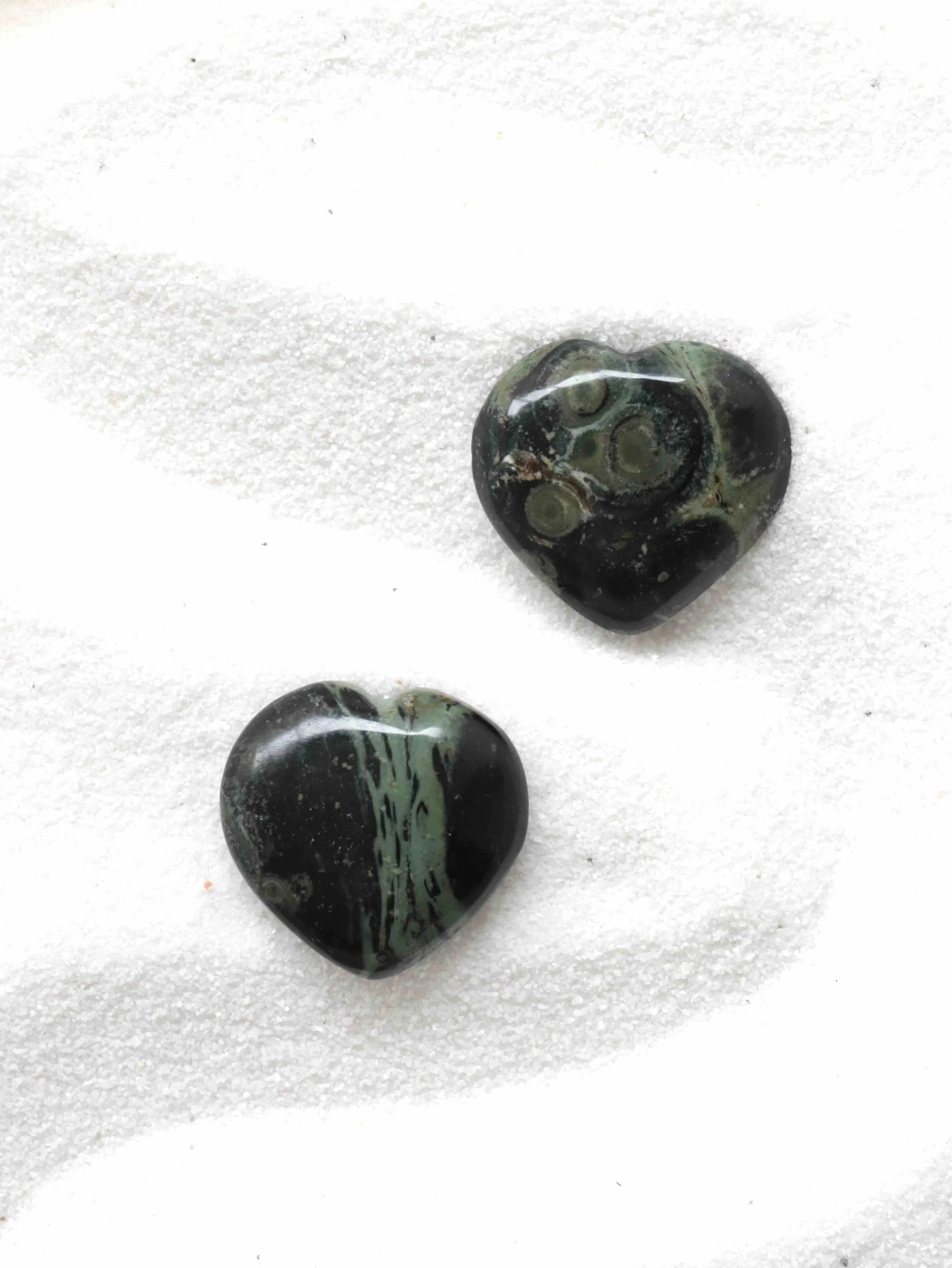 Cœur en Jaspe Kambaba | Pierre pour vivre dans le présent & protection | SOLYA | Eshop de bijoux, cristaux & minéraux | Magasin de pierres éthiques & naturelles en Belgique