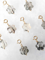 Charm fleur en quartz à tourmalines et or Gold-filled 14K