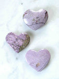 Coeur Stichtitte - Pierre pour écouter sa voix intérieure - SOLYA - Bijoux, Cristaux et mineraux en Belgique - Boutique de pierres naturelles et ethiques