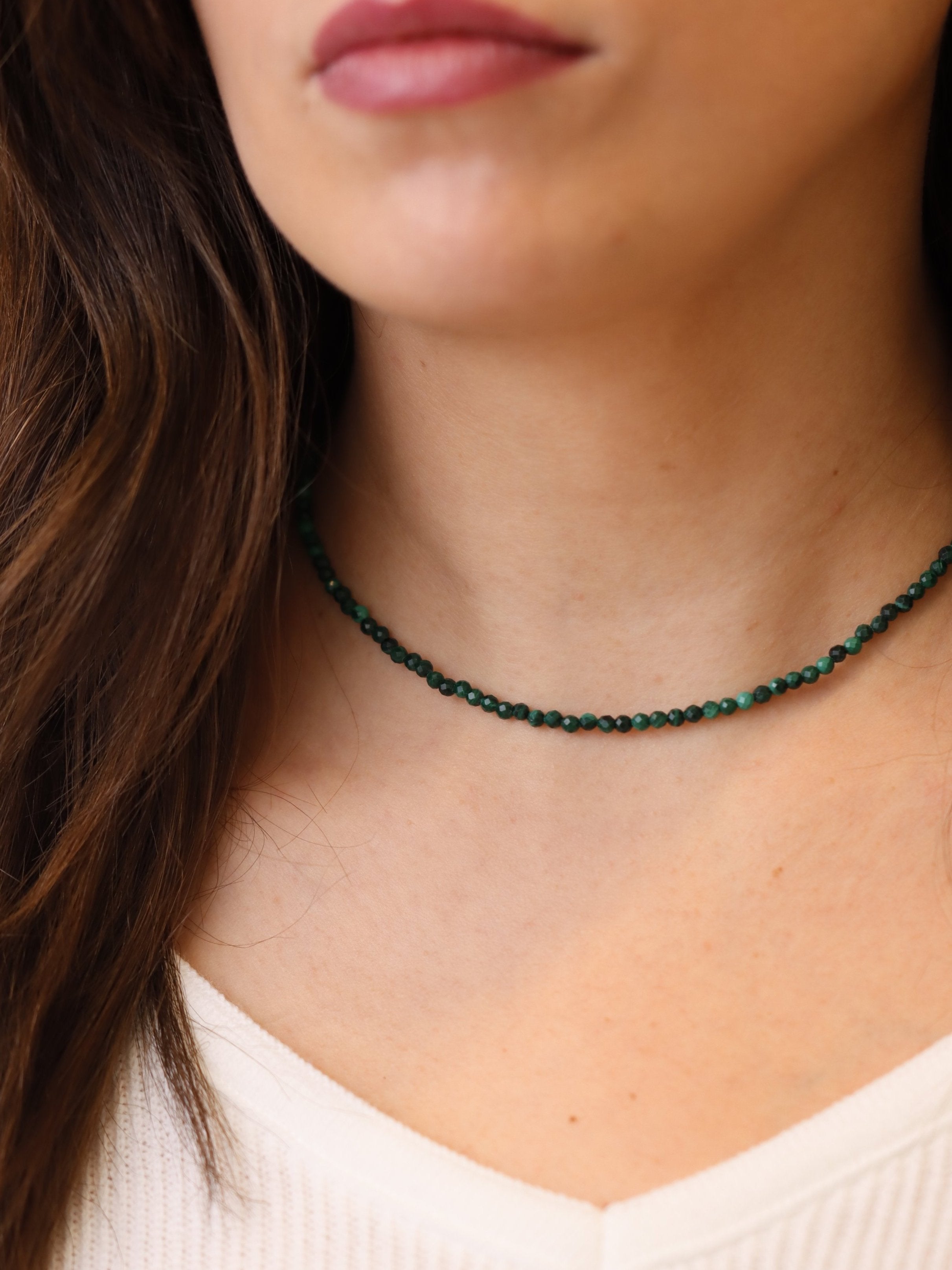 Collier Malachite | Pierre SOLYA pour l'équilibre de l'Àme & la transformation | Pierres naturelles & éthiques en Belgique | Boutique de bijoux, cristaux & minéraux en ligne