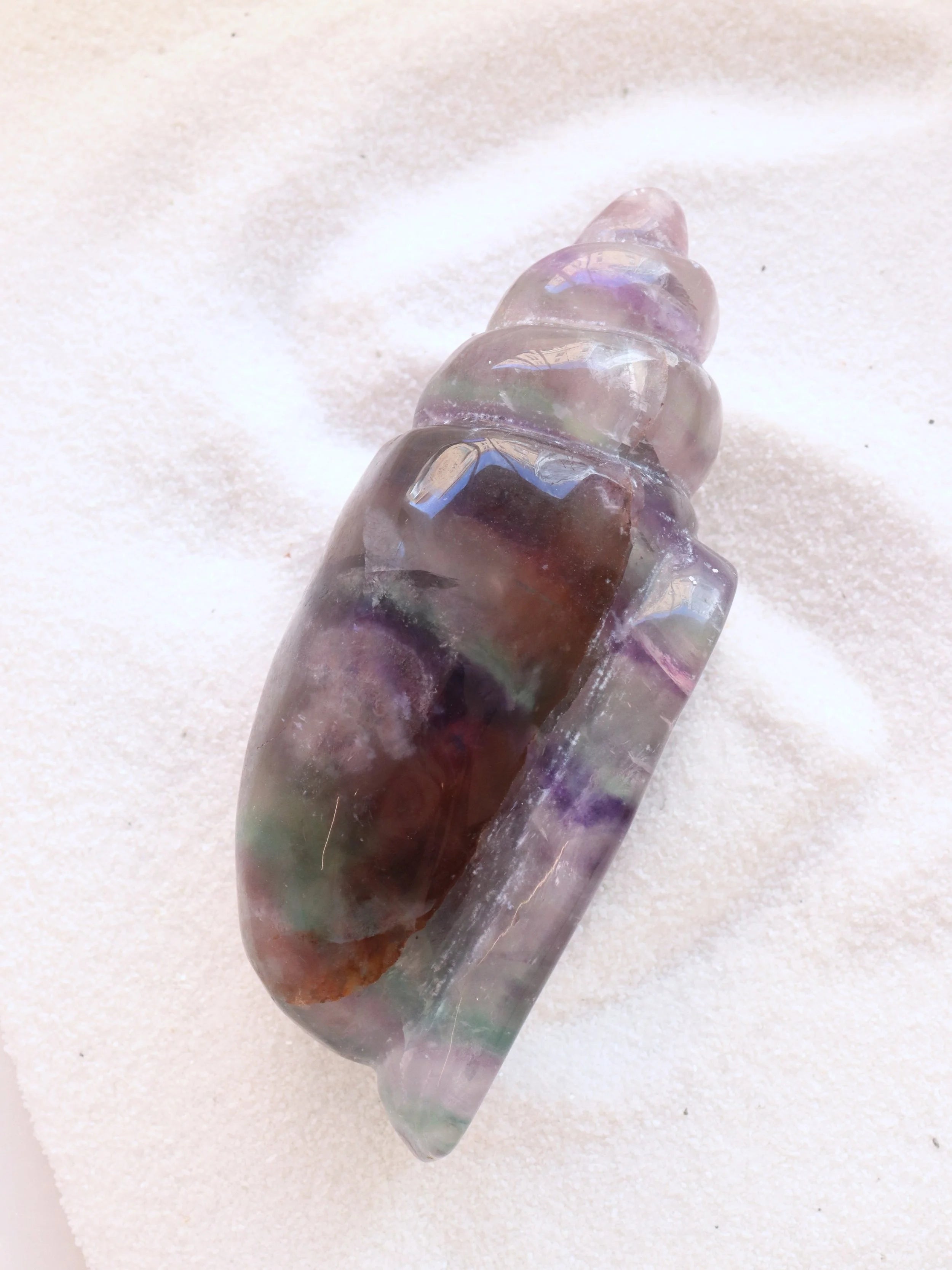 Coquillage en Fluorite | Pierre pour la reconnection à son savoir & la détente | SOLYA | Bijoux, Cristaux & Minéraux en Belgique | EShop de pierres éthiques sélectionnées par une gemmologue