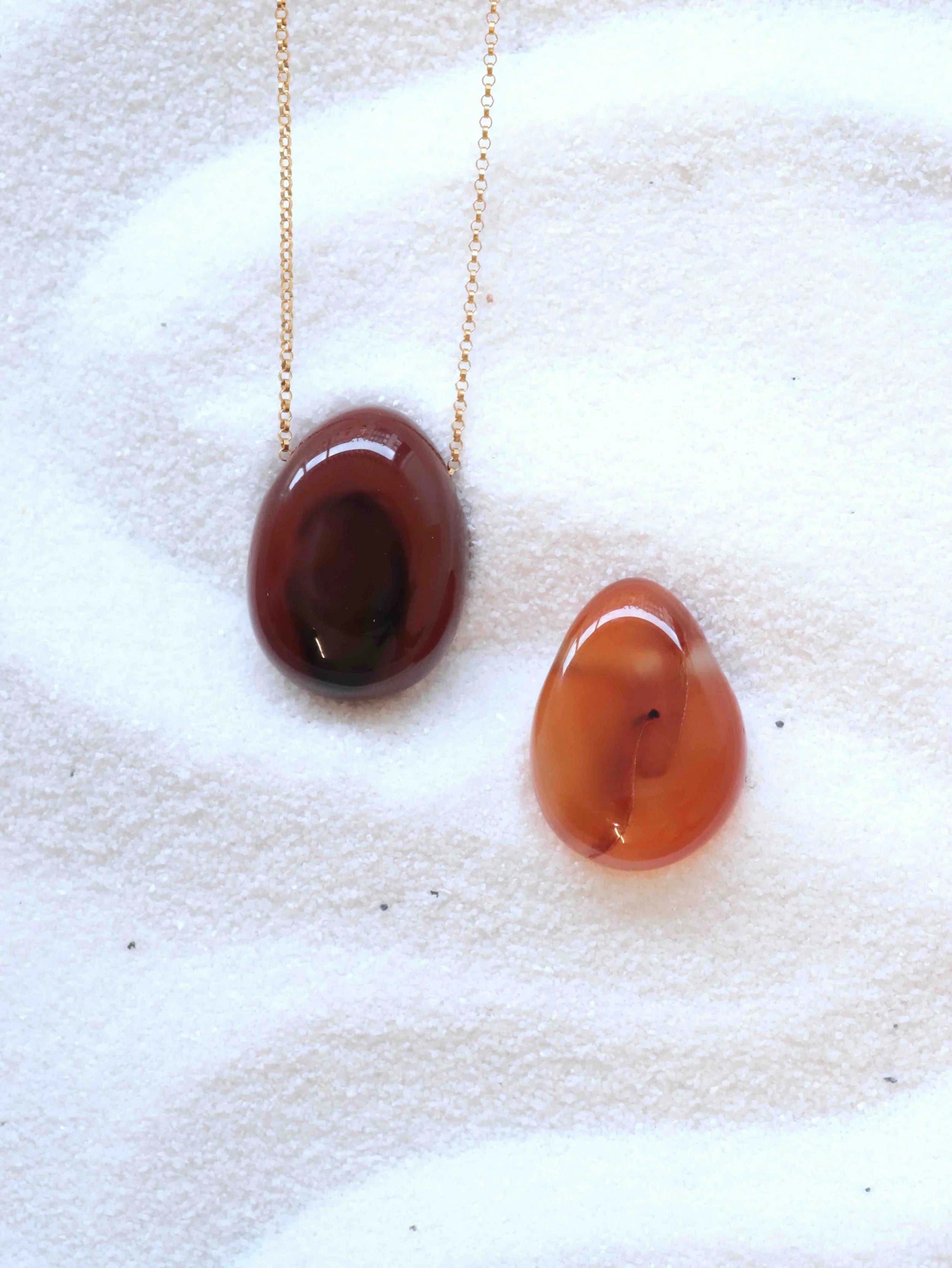 Cornaline percee | Pierre pour la vitalite | SOLYA | Boutique de pierres naturelles et éthiques en Belgique | Bijoux, Cristaux et Mineraux