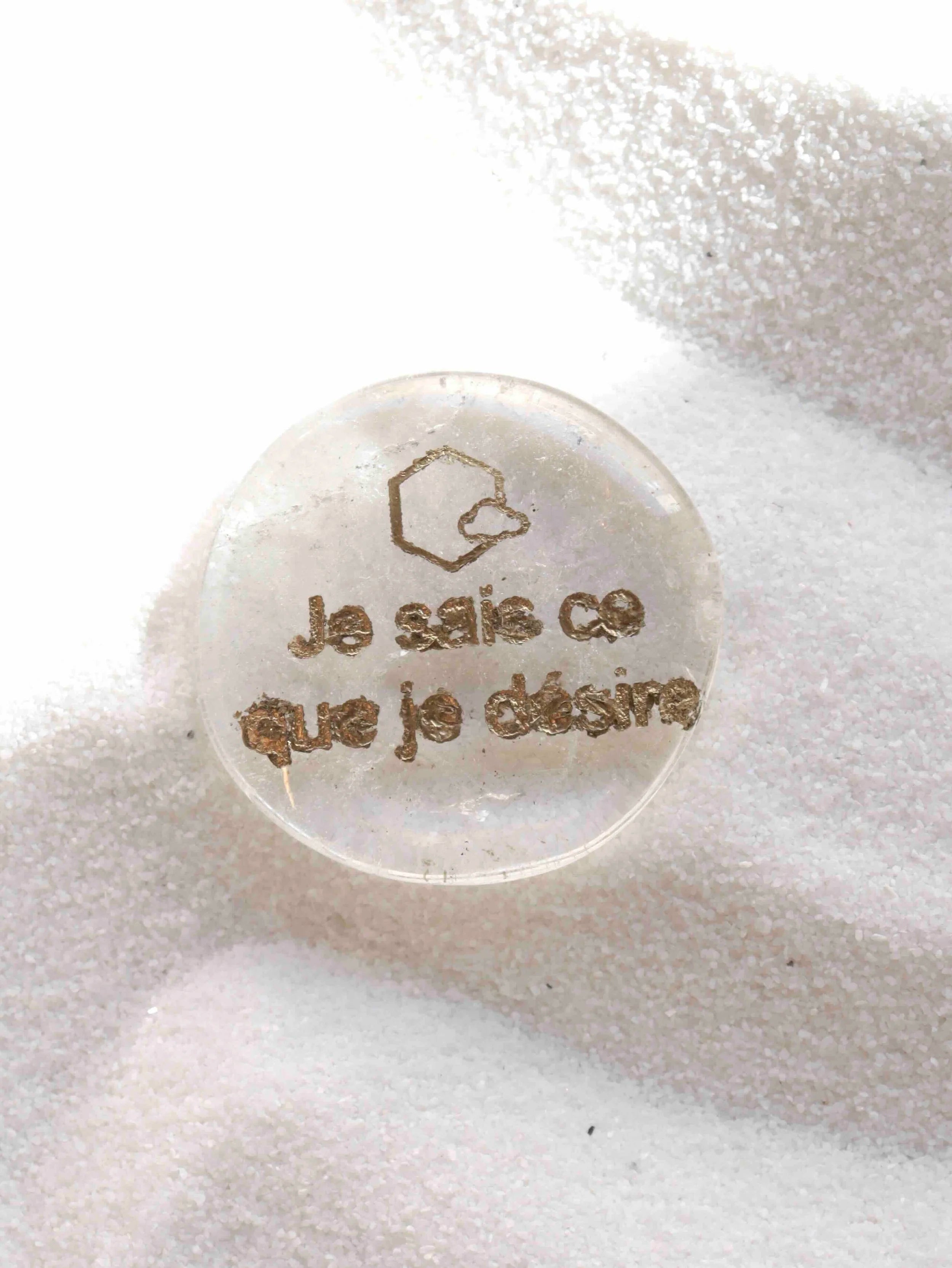 Cristal de roche grave | Pierre pour se recentrer sur son intention | SOLYA | Bijoux, Cristaux et mineraux en Belgique | Eshop de pierres naturelles & ethiques