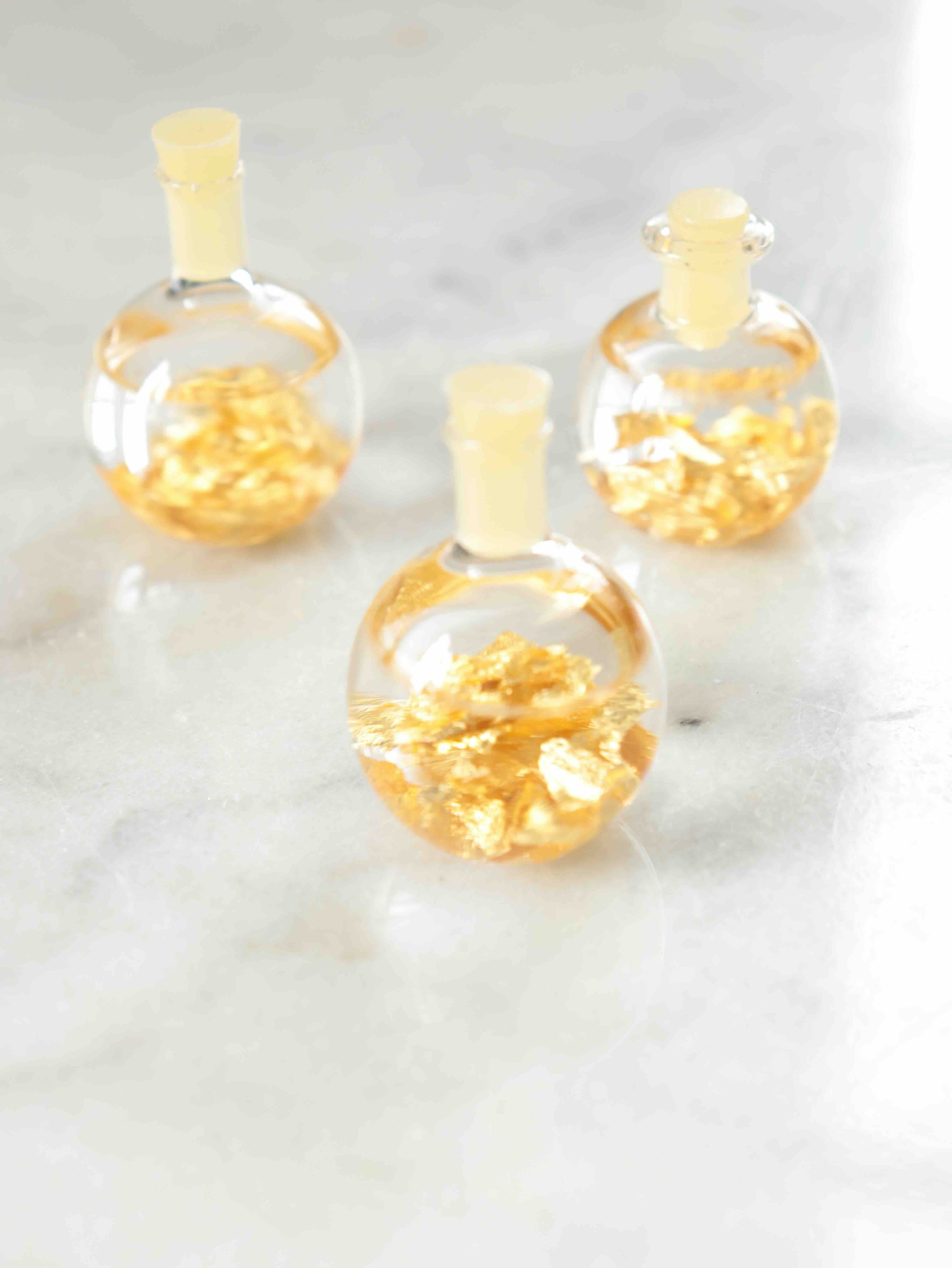 Fiole avec Or 24ct- Pierre pour l'abondance - Boutique de bijoux, cristaux et mineraux en Belgique