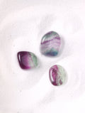 Fluorite | Pierre pour la reconnection à son savoir & la détente| SOLYA | Bijoux, pierres, cristaux & minéraux en Belgique | Ethique et naturel