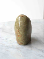 Forme libre Opale verte | Pierre pour revigorer son cœur | SOLYA | Eshop de bijoux, cristaux & minéraux | Magasin de pierres éthiques & naturelles en Belgique