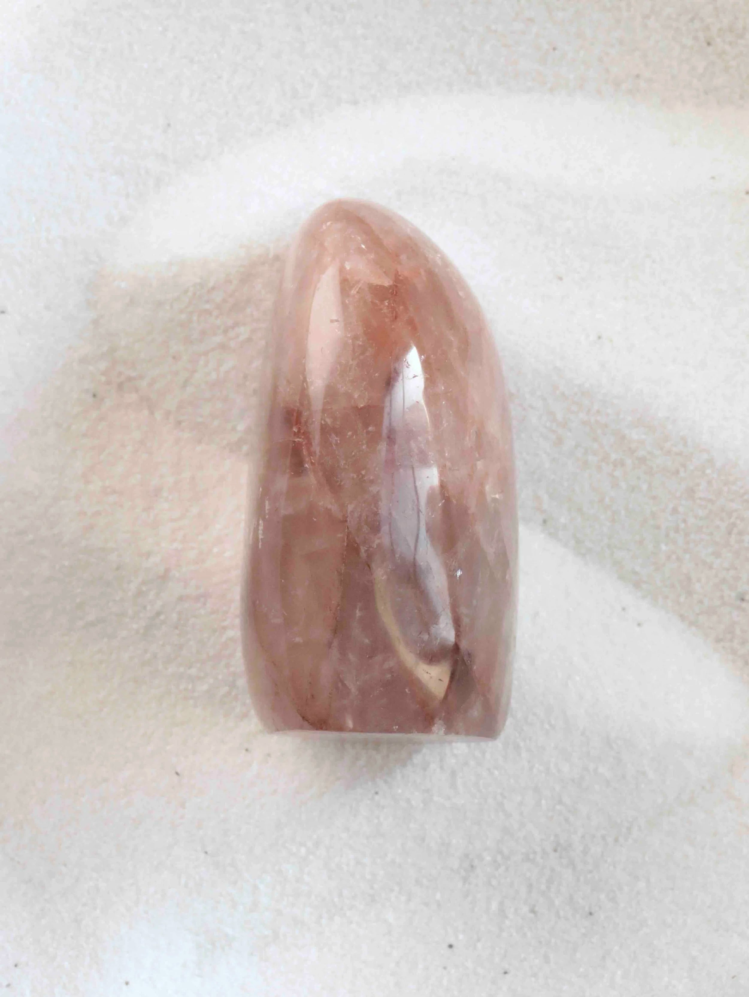 Dôme Quartz a Hematite | Pierre pour raviver sa flamme | SOLYA | Bijoux, cristaux & minéraux en Belgique | Eshop de pierres ethiques & naturelles | Sélectionnees par une gemmologue