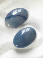 Grand galet Aventurine bleue - Pierre pour se jeter à l'eau - SOLYA - Bijoux, Cristaux et mineraux en Belgique - Boutique de pierres naturelles et ethiques