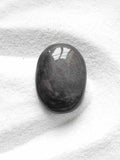 Galet Obsidienne Argentee | Pierre pour defaire les blocages & redevenir maitre de son destin | Magasin de pierres ethiques & naturelles en Belgique
