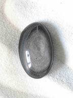 Galet d'Obsidienne Argentée naturelle – éclat argenté nacré – lithothérapie – SOLYA Belgique