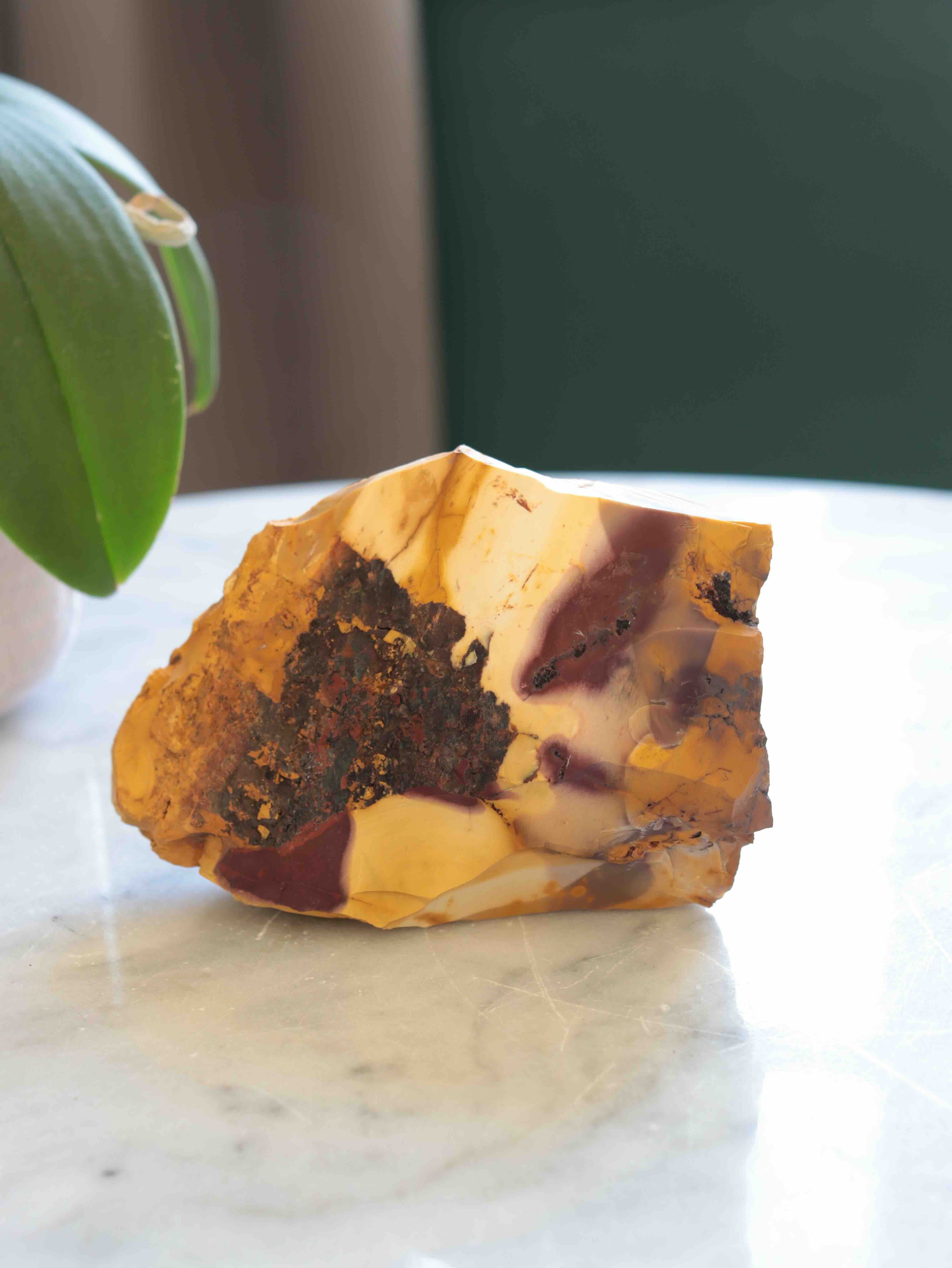 Jaspe_mookaite_Pierre_pour_la_connaissance_l_acceptation_de_soi_Magasin_de_pierres_thiques_naturelles_en_Belgique