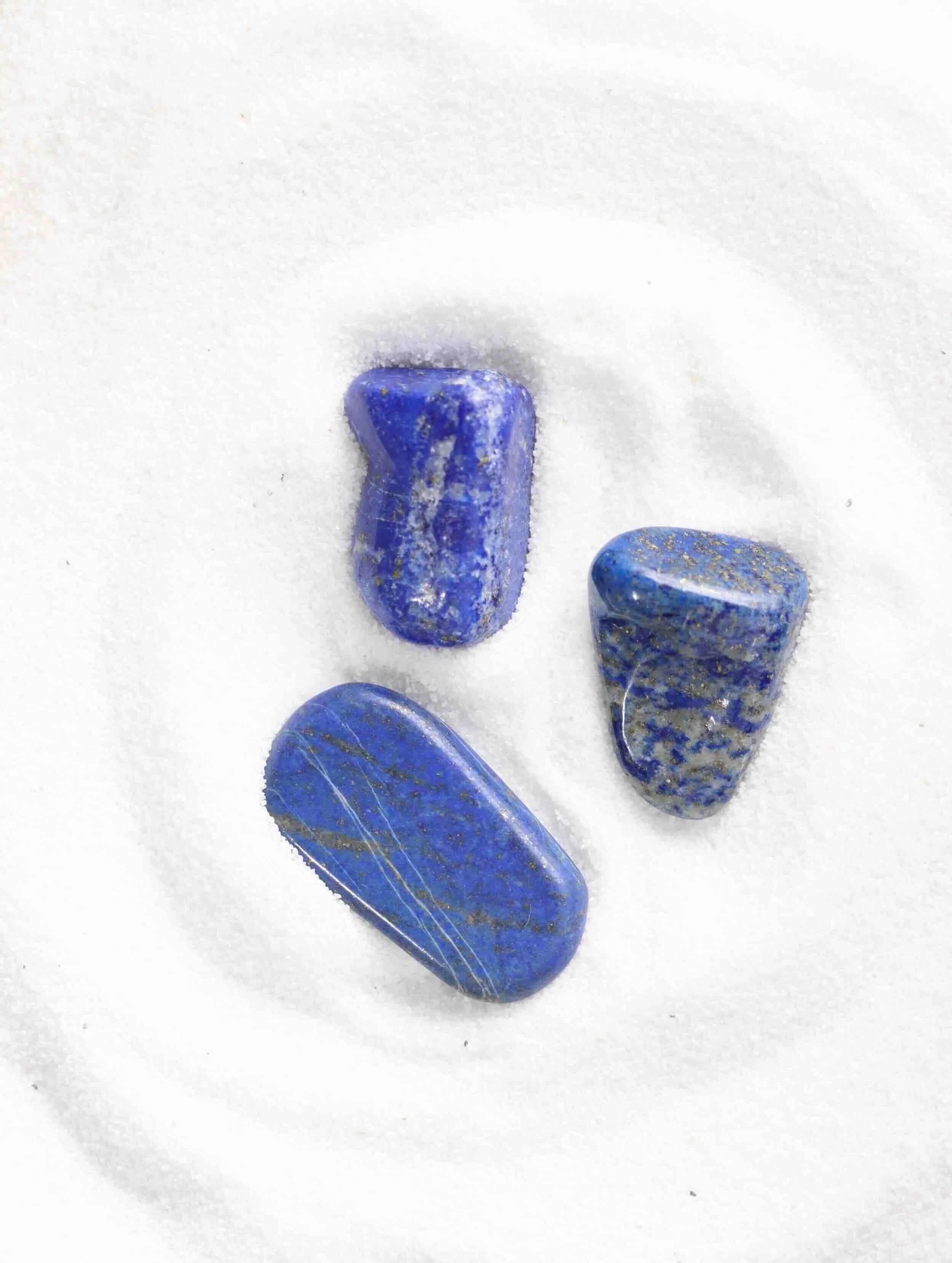 Lapis-Lazuli | Pierre pour s'affirmer | SOLYA | Pierres ethiques et naturelles en Belgique | Bijoux, cristaux et mineraux