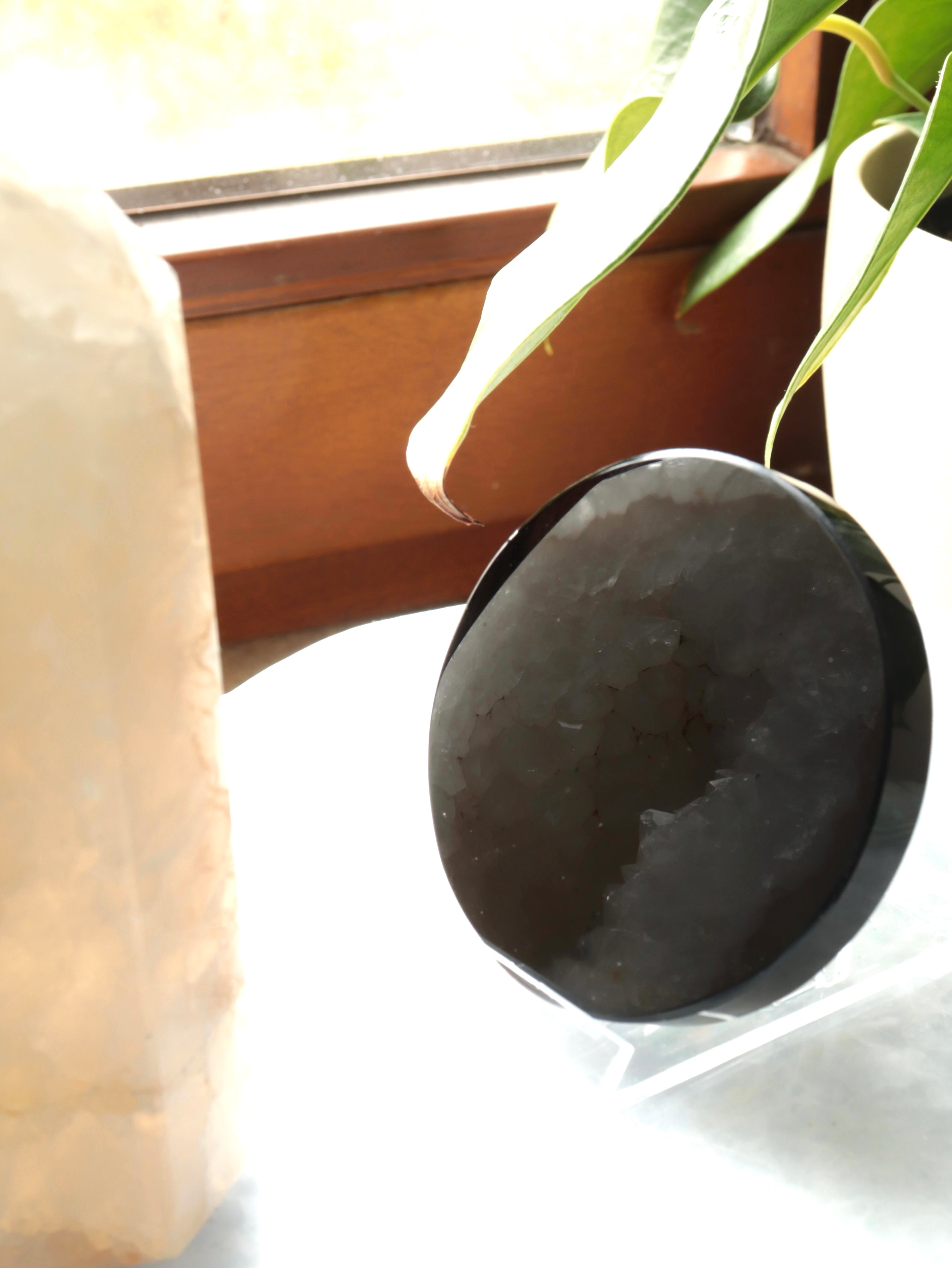 Miroir en Obsidienne noire du Mexique - Pierre pour voir le positif - SOLYA - Bijoux, Cristaux et mineraux en Belgique - Boutique de pierres naturelles et ethiques