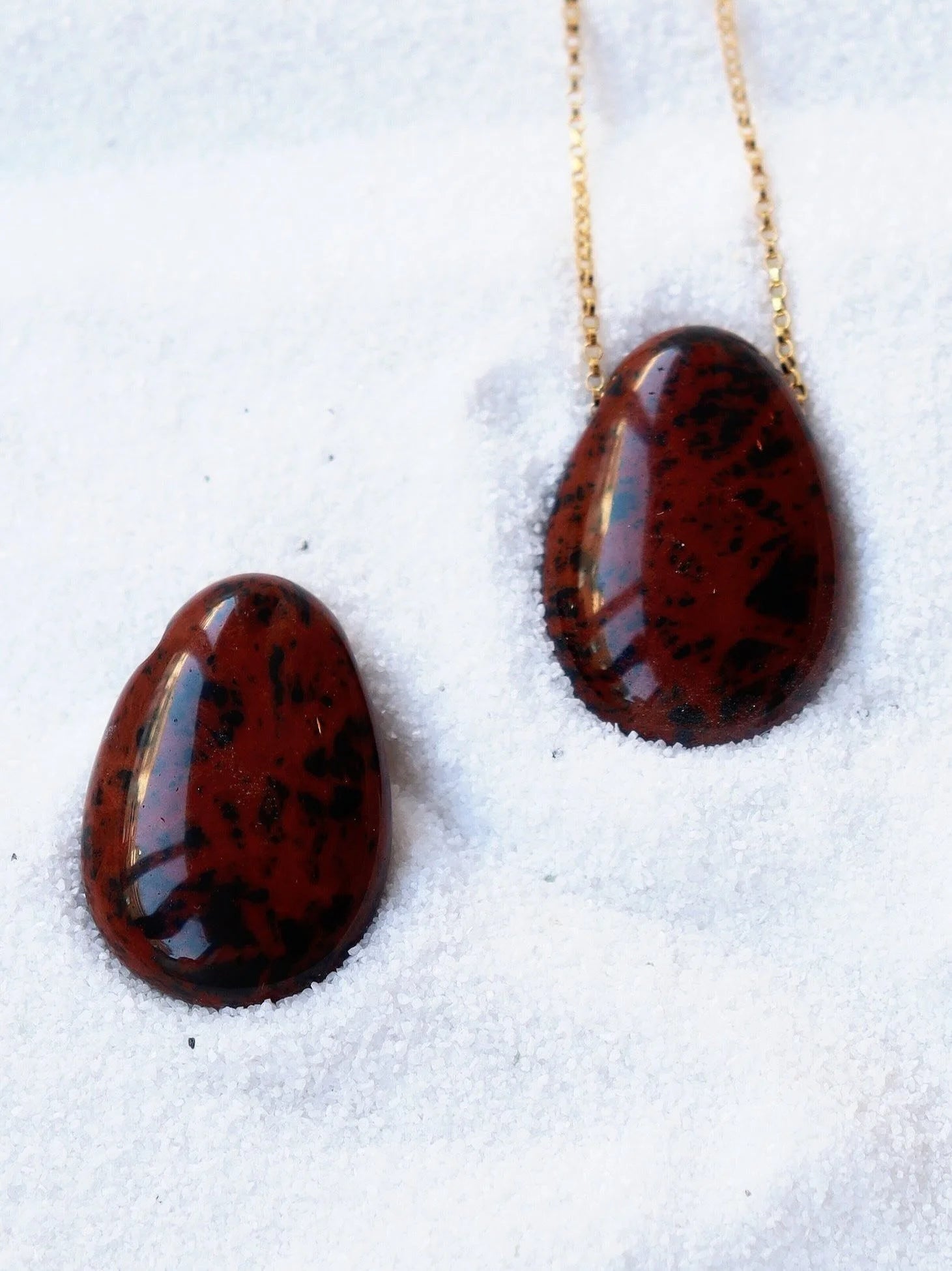 Obsidienne acajou percee | Pierre bouclier et pour l'ouverture aux possibilites | SOLYA | Pierres ethiques et naturelles en Belgique | Bijoux, cristaux et mineraux