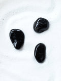 Onyx | Pierre pour supprimer les énergies négatives et le changement de point de vue | SOLYA | Bijoux, pierres, cristaux & minéraux en Belgique | Ethique et naturelle