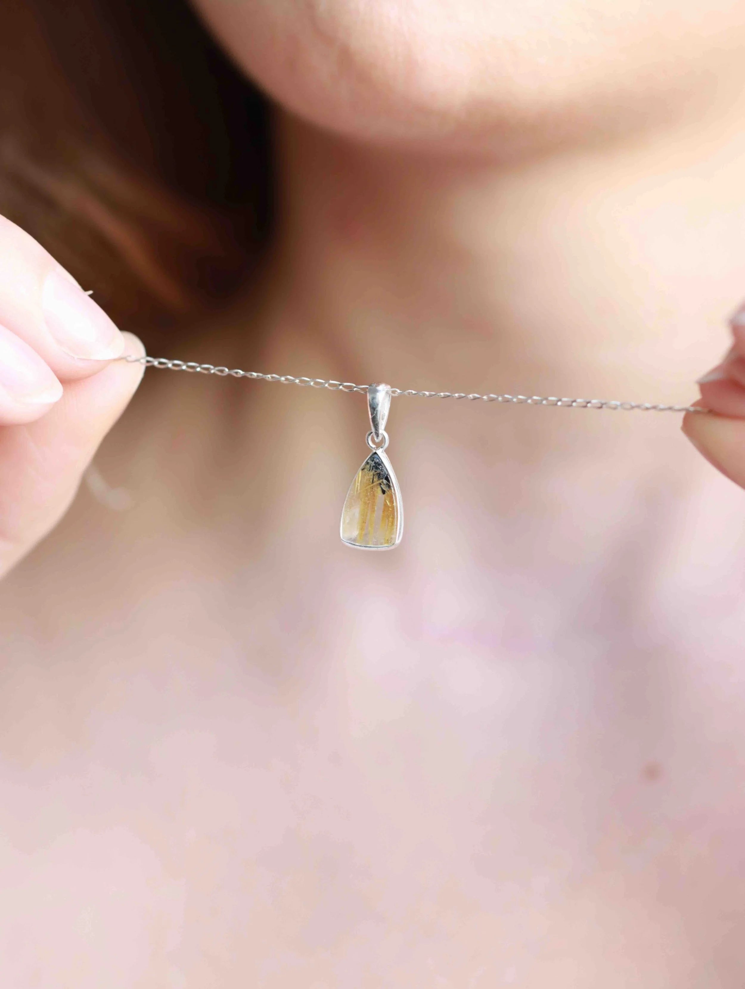 Pendentif Quartz avec étoile de Rutile & cœur d'Hématite sur Argent 925 | Quiétude régénérante