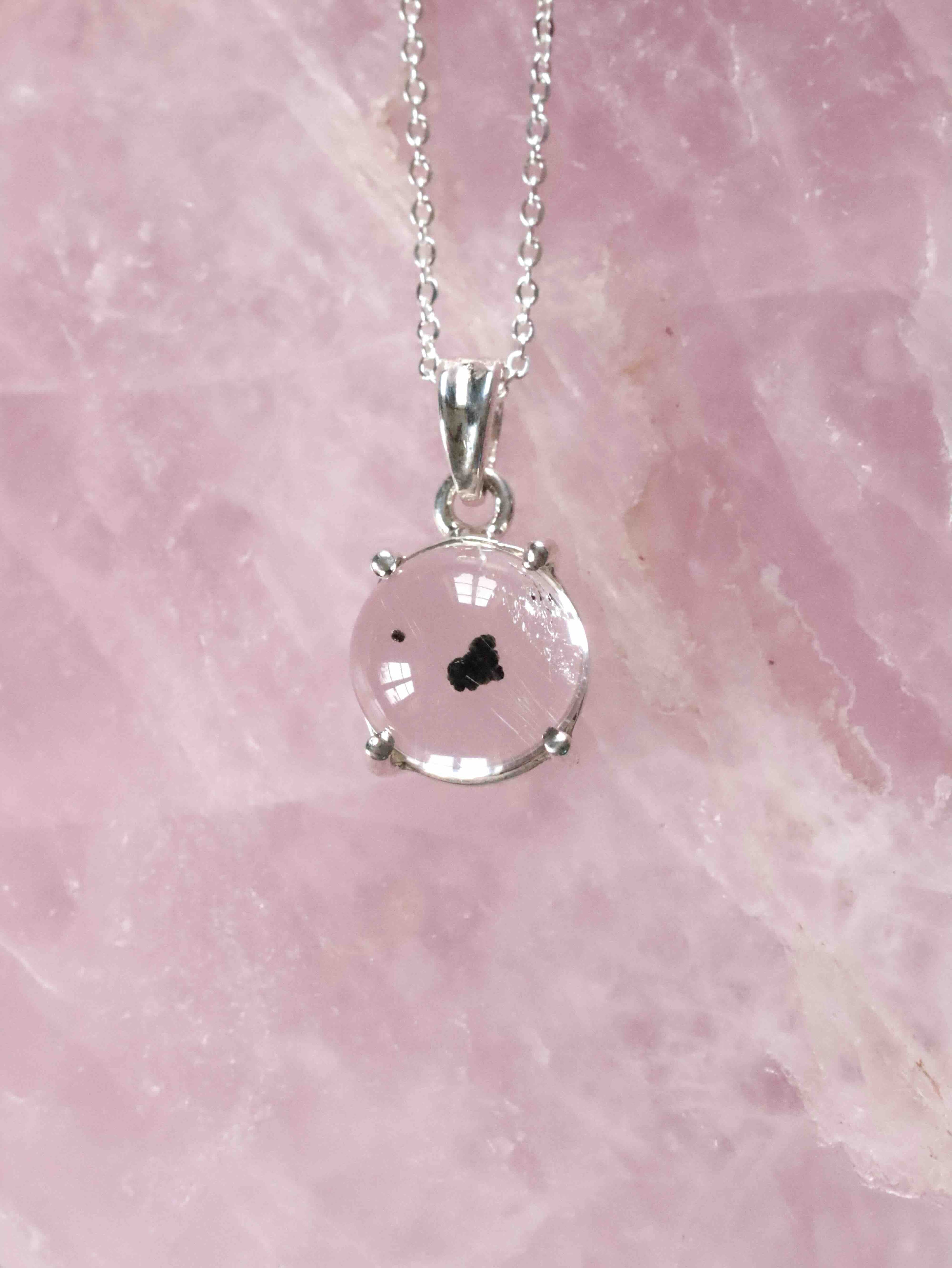 Pendentif Quartz à Chlorite et Argent 925 | Pierre pour l'inspiration & l'harmonie | SOLYA | Bijoux, Cristaux et mineraux en Belgique | Boutique de pierres naturelles et ethiques