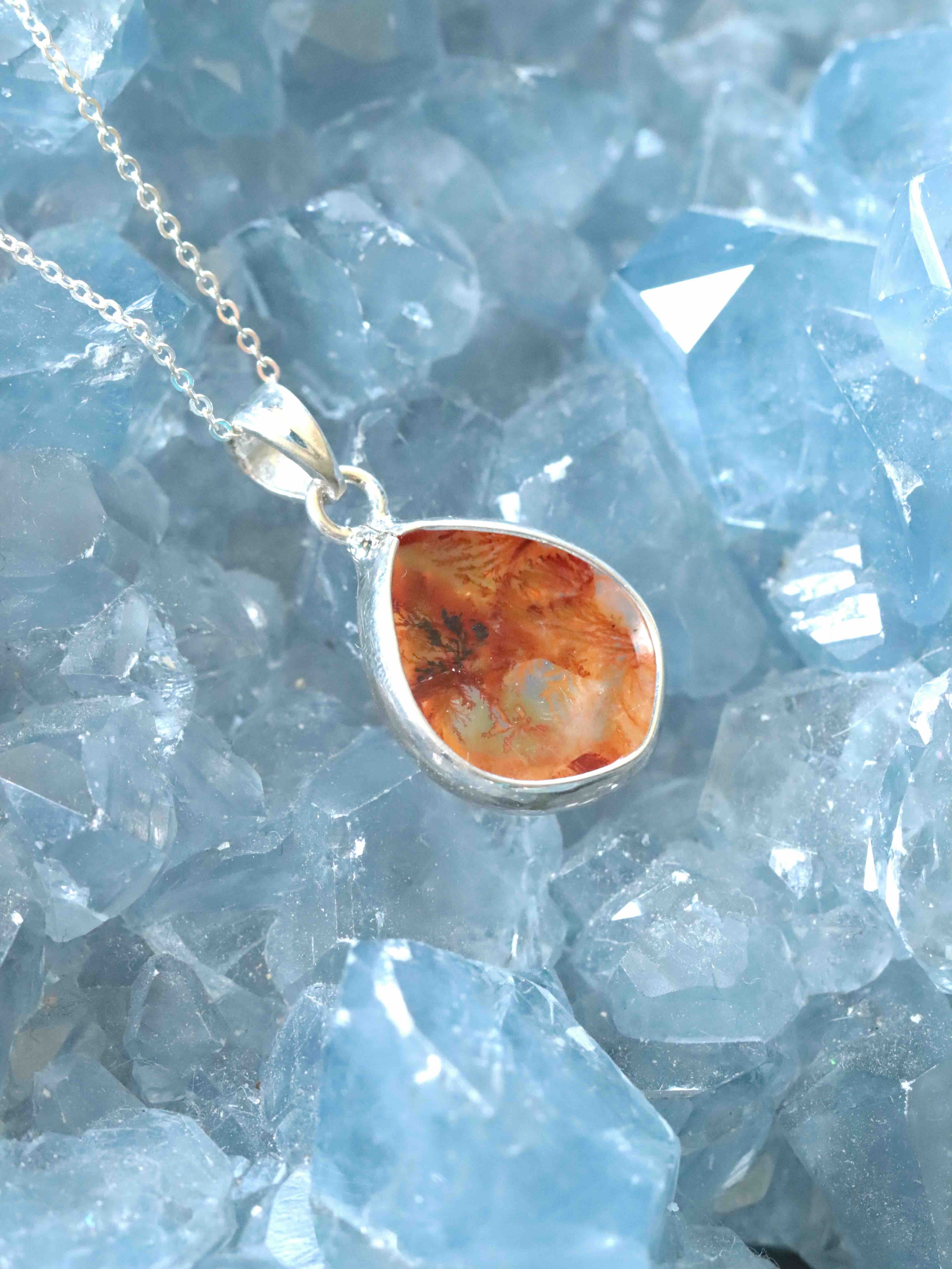 Pendentif Quartz dendritique goutte du Brésil & Argent 925 - Pierre pour se lier à la beauté & à la force de la Terre - SOLYA - Bijoux, Cristaux et mineraux en Belgique - Boutique de pierres naturelles et ethiques