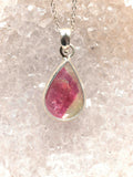Pendentif Tourmaline melon d'eau goutte & Argent 925 - Pierre pour se faire confiance & aimer - SOLYA - Bijoux, Cristaux et mineraux en Belgique - Boutique de pierres naturelles et ethiques