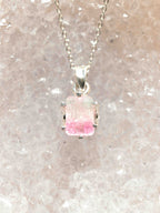 Pendentif Tourmaline melon d'eau taille emeraude & Argent 925 - Pierre pour se faire confiance & aimer - SOLYA - Bijoux, Cristaux et mineraux en Belgique - Boutique de pierres naturelles et ethiques