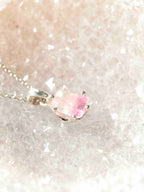 Pendentif Tourmaline melon d'eau taille emeraude & Argent 925 - Pierre pour se faire confiance & aimer - SOLYA - Bijoux, Cristaux et mineraux en Belgique - Boutique de pierres naturelles et ethiques