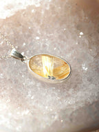 Pendentif étoile de Quartz Rutile ave  et Argent 925 | Pierre pour apaiser les tensions | SOLYA | Bijoux, Cristaux et mineraux en Belgique | Boutique de pierres naturelles et ethiques