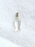 Pendentif poisson en Cristal de Roche | Pierre pour se recentrer sur son intention | SOLYA | Bijoux, pierres, cristaux & minéraux en Belgique | Ethique et naturelles